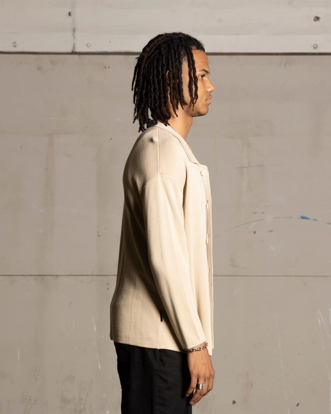 Party Ready Low Profile Pocket Design Saint Morta Knitted Long Sleeve Button Up Shirt Tan