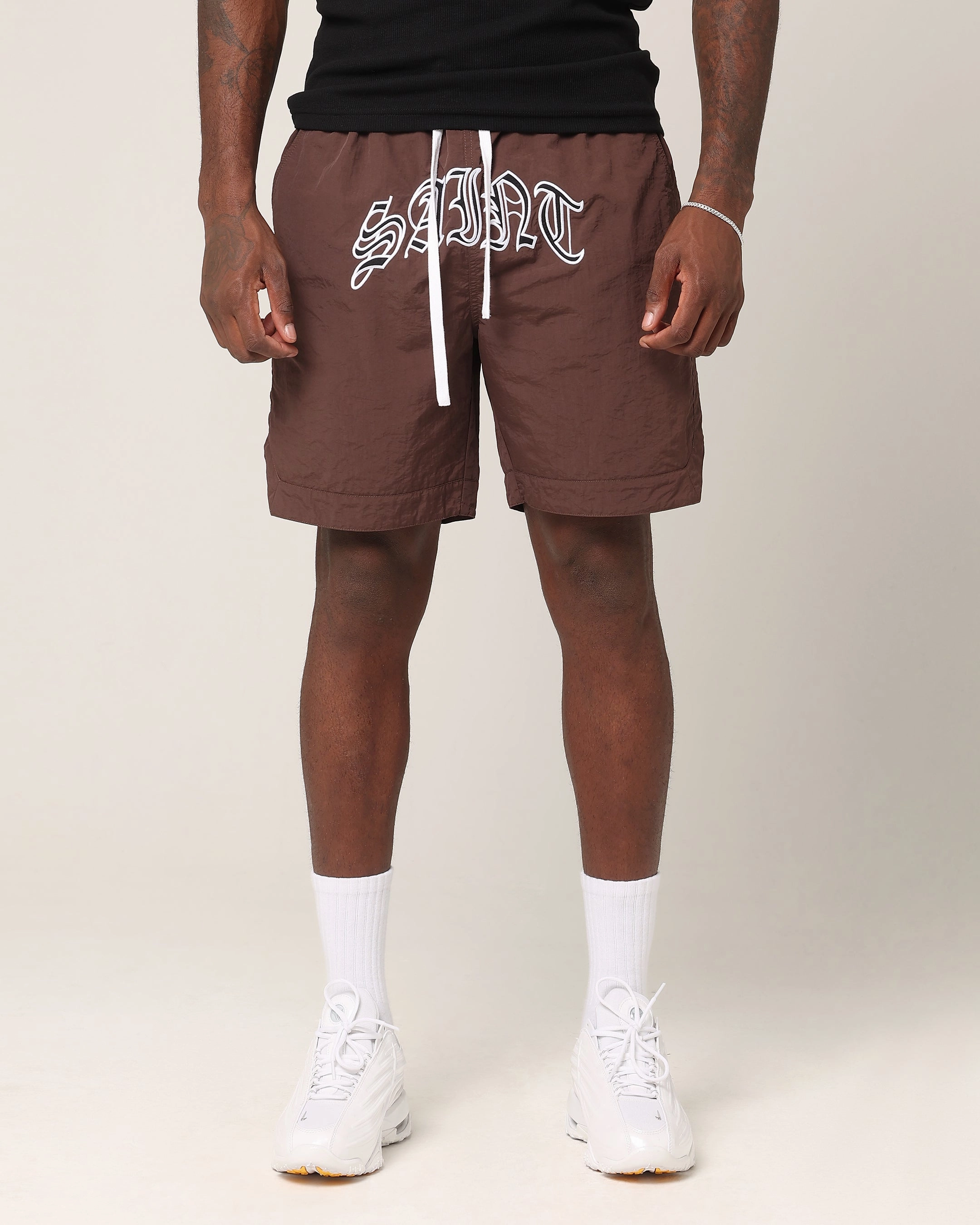Saint Morta Lucius Shorts Chocolate Sneakers Daily Layer
