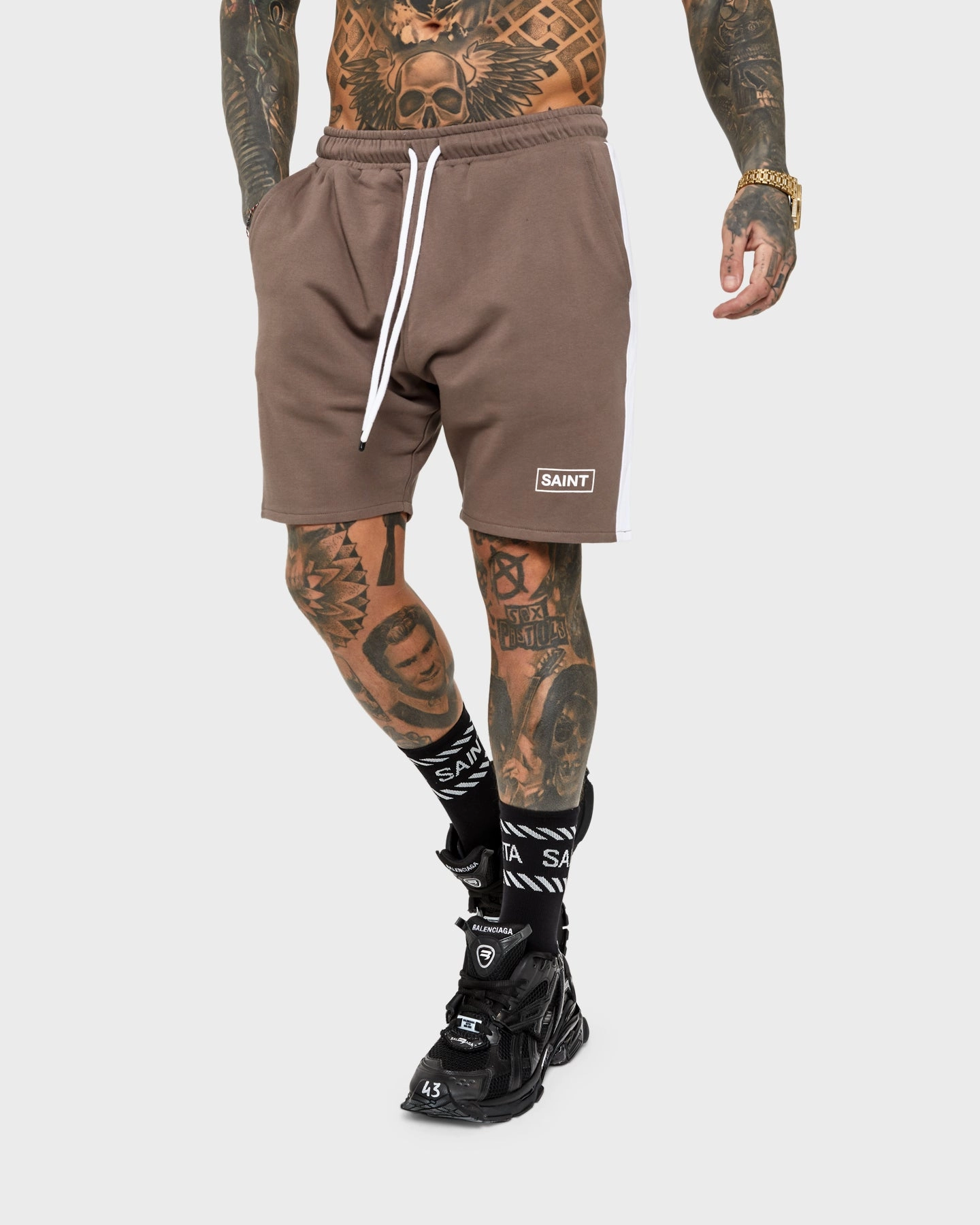 Saint Morta Minimal Sport Sweat Shorts Brown Flexible Fabric date night look