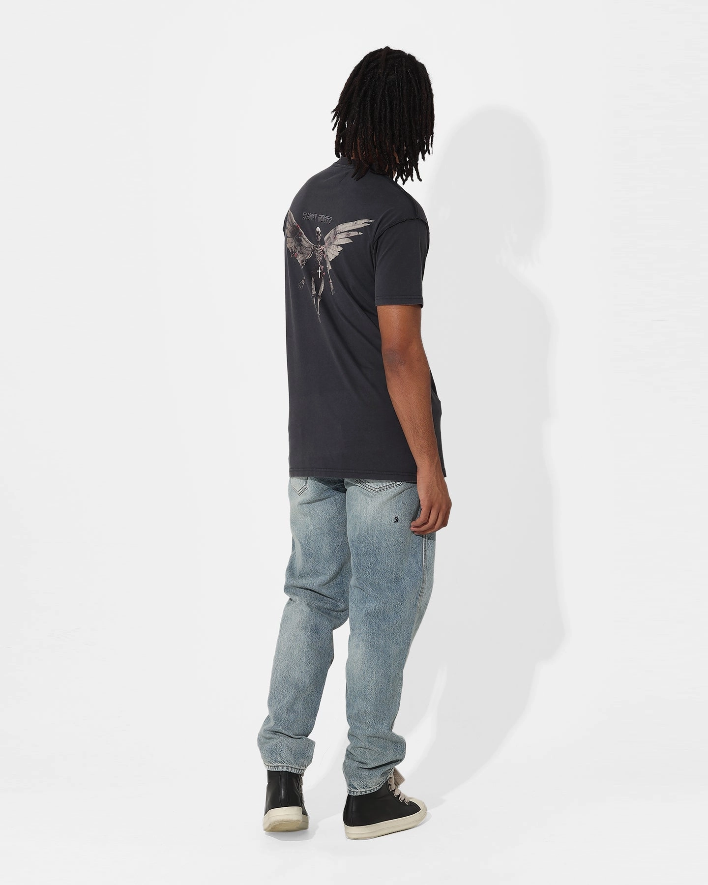 Saint Morta Momento Mori Lafayette T-Shirt Vintage Black Soft Touch Fit
