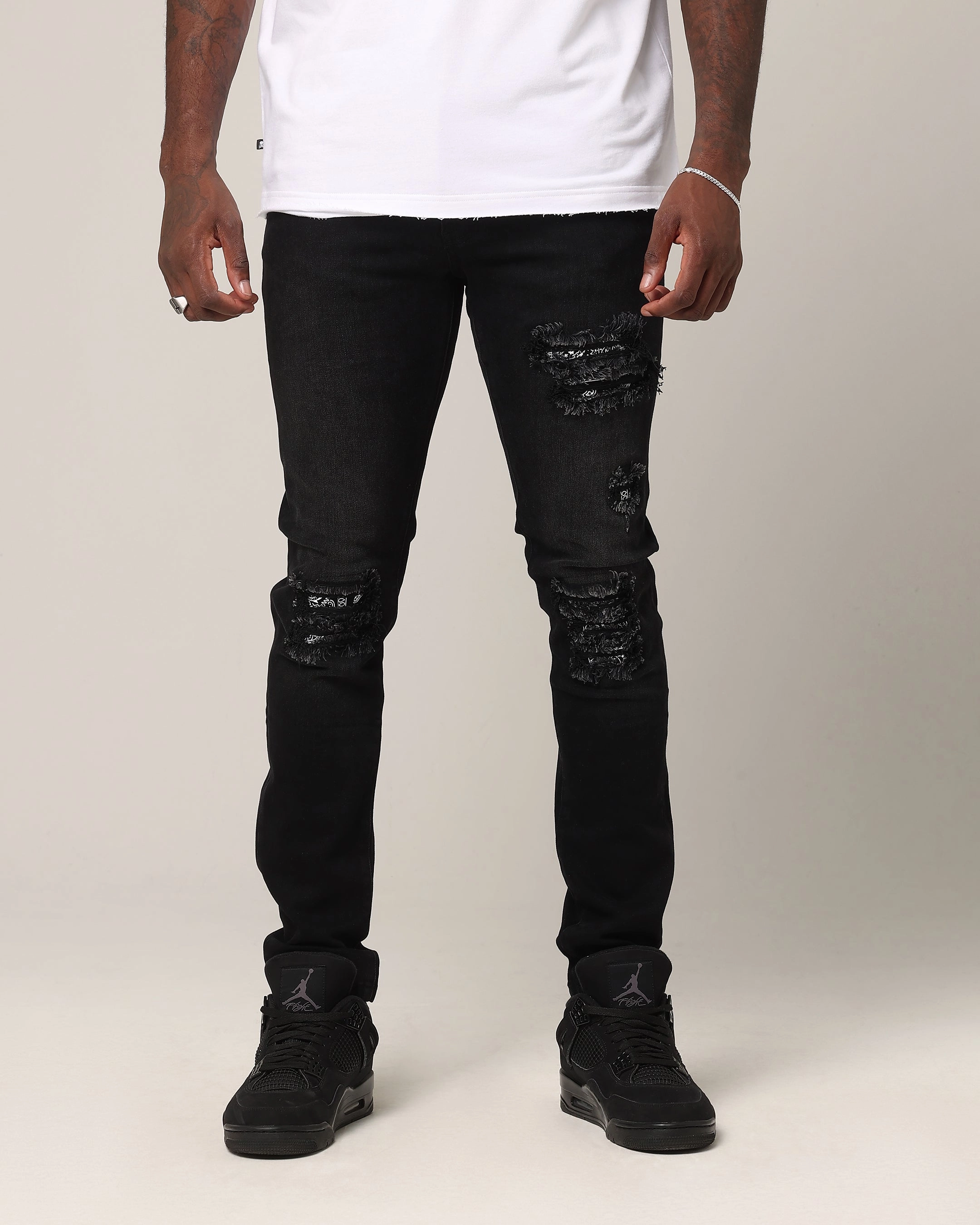 Odor Control Treatment Everyday Outfit Saint Morta Paisley Summum Jeans Black Shadow
