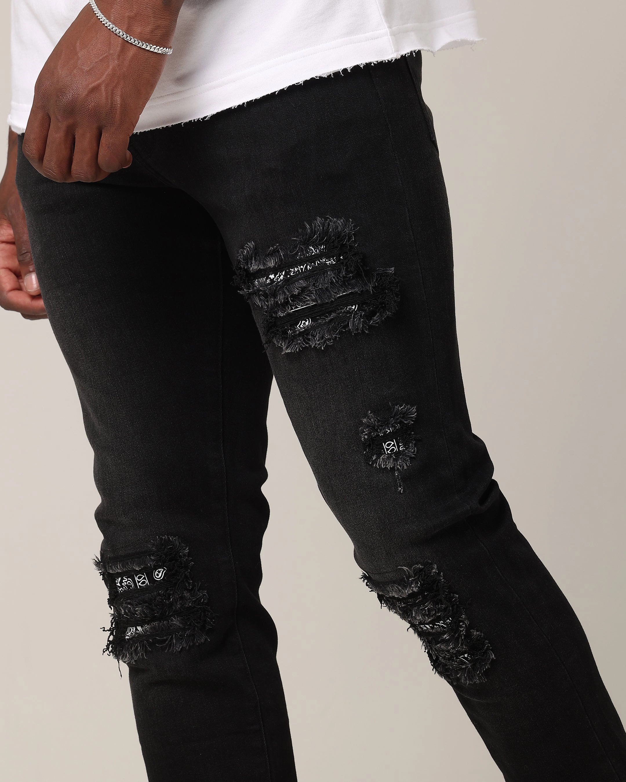 Saint Morta Paisley Summum Jeans Black Shadow Distressed Details