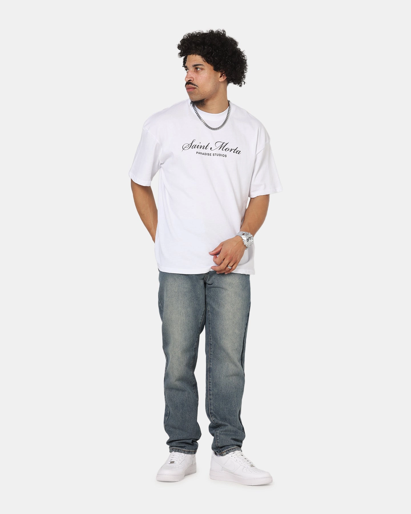 Outdoor Comfort Earthy Rainy Day City Walk Saint Morta Psykhe Jeans Dirty Denim
