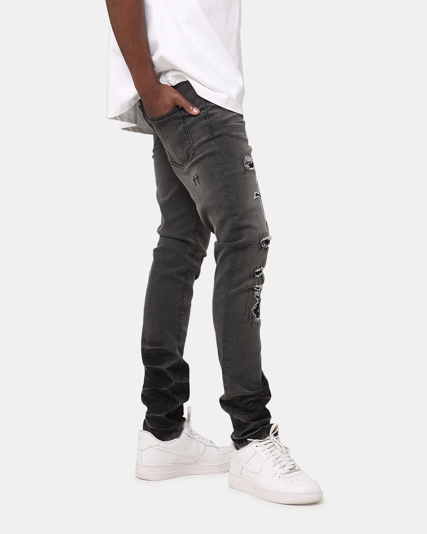 Saint Morta Rage Summum Jeans Black Shadow Minimalist Traveler Gear Bold Look Morning Stroll Fashion Lover