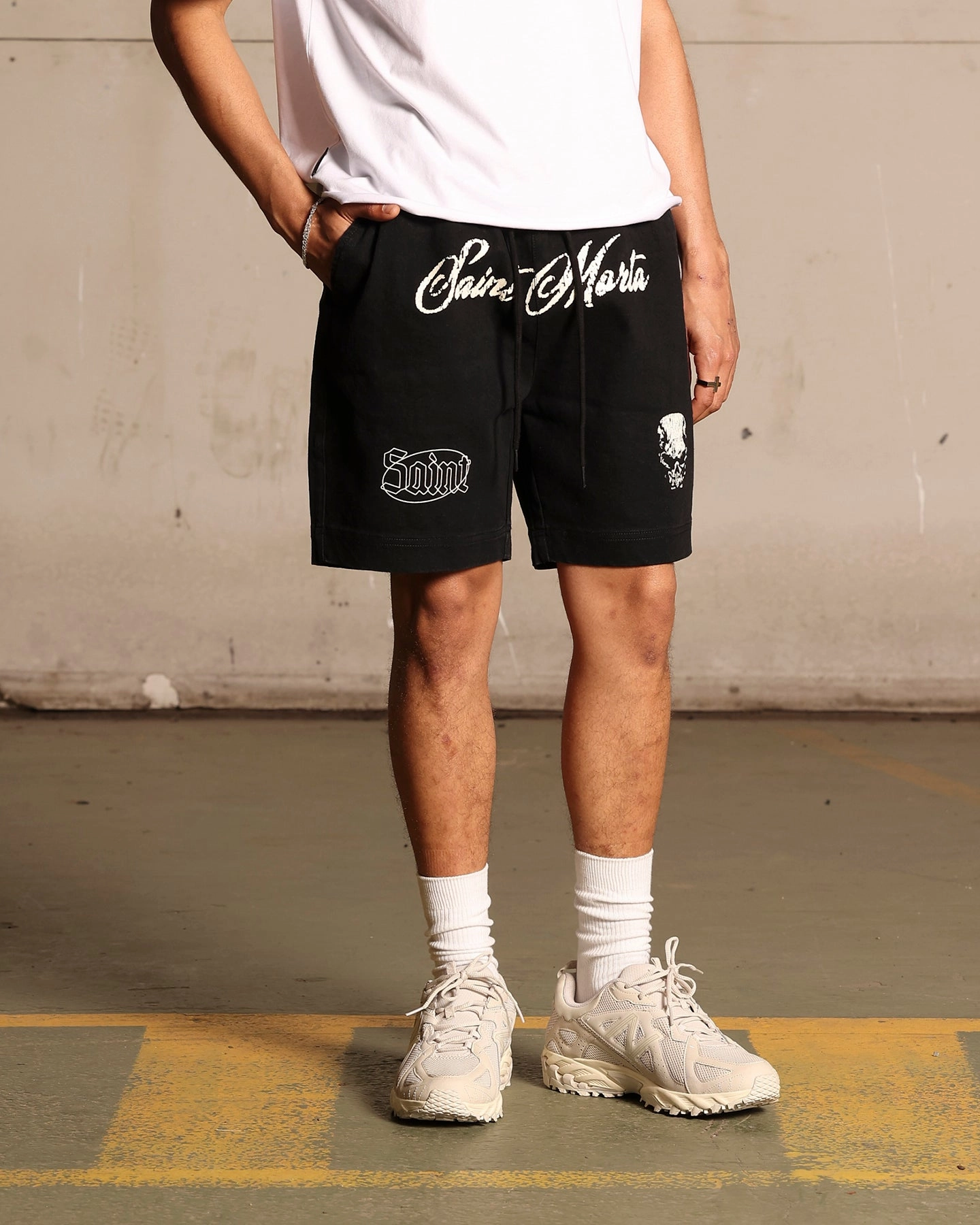 Layered Cuff Design Saint Morta Roadhouse Denim Shorts Vintage Black