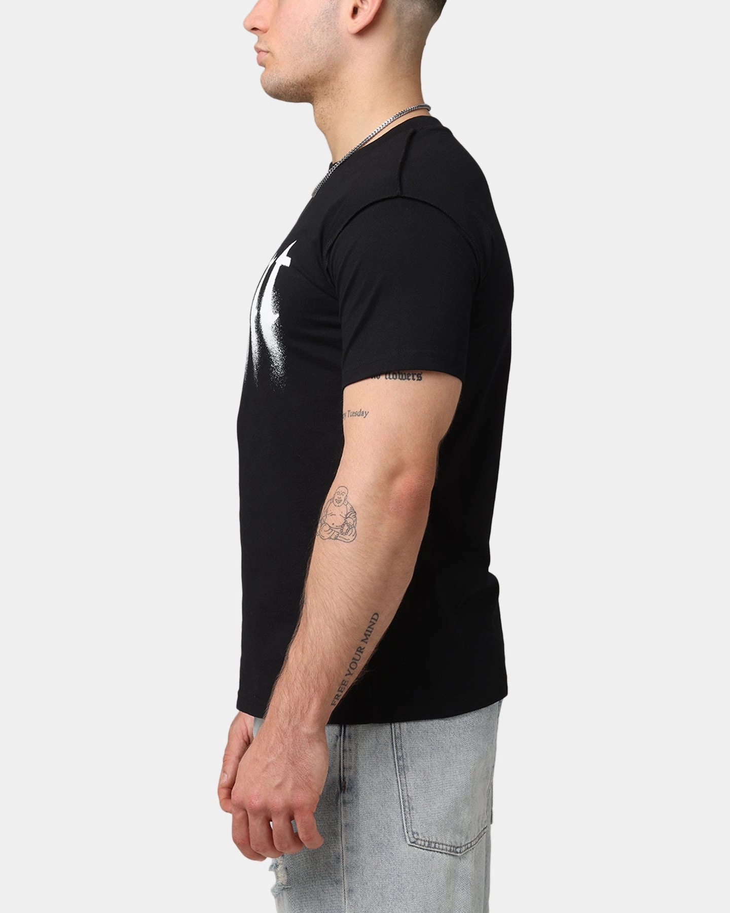 Tight Fit PreShrunkCotton Saint Morta Spray Lafayette T-Shirt Black
