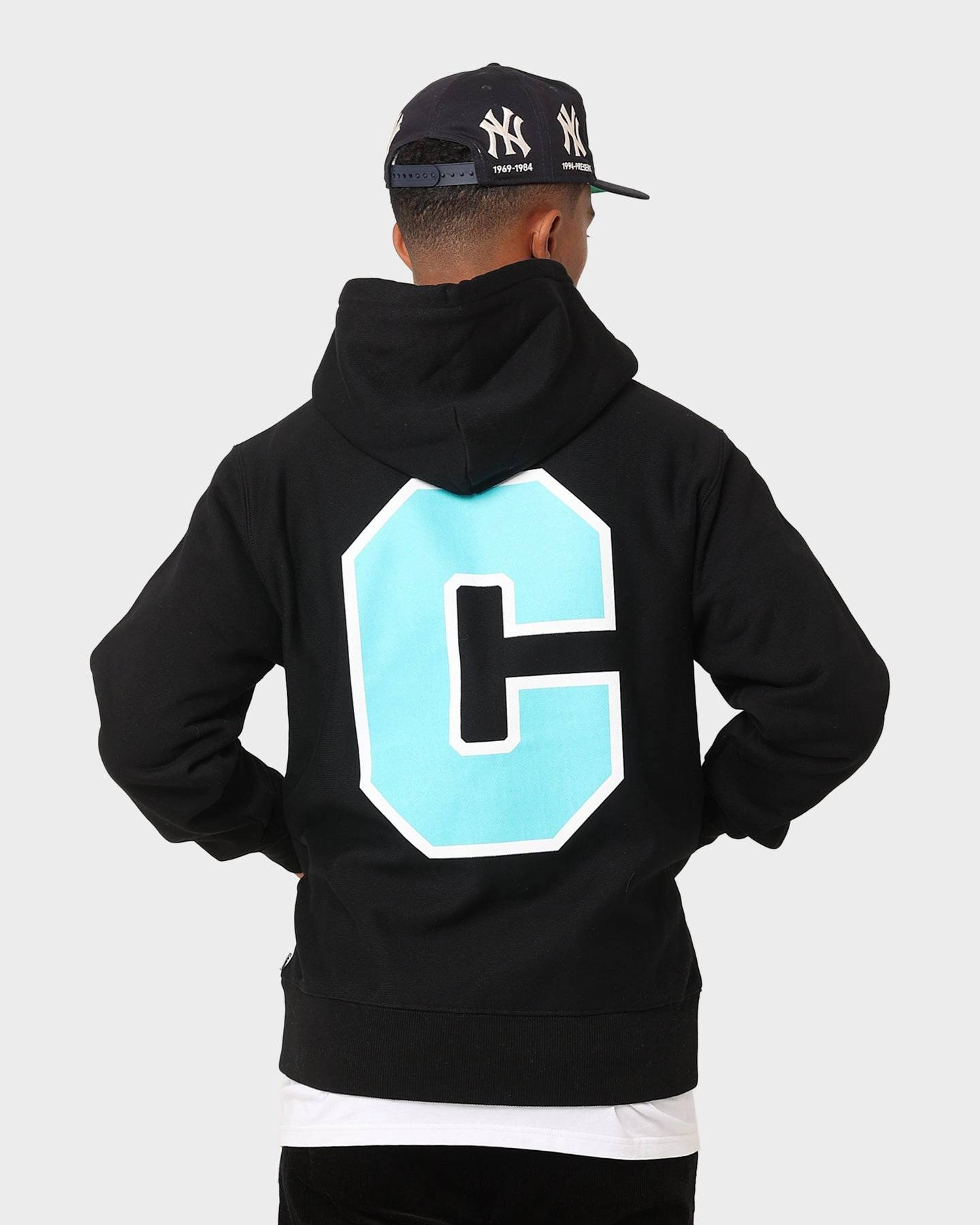 suitable for group activities Carre Big Chief Hoodie Black