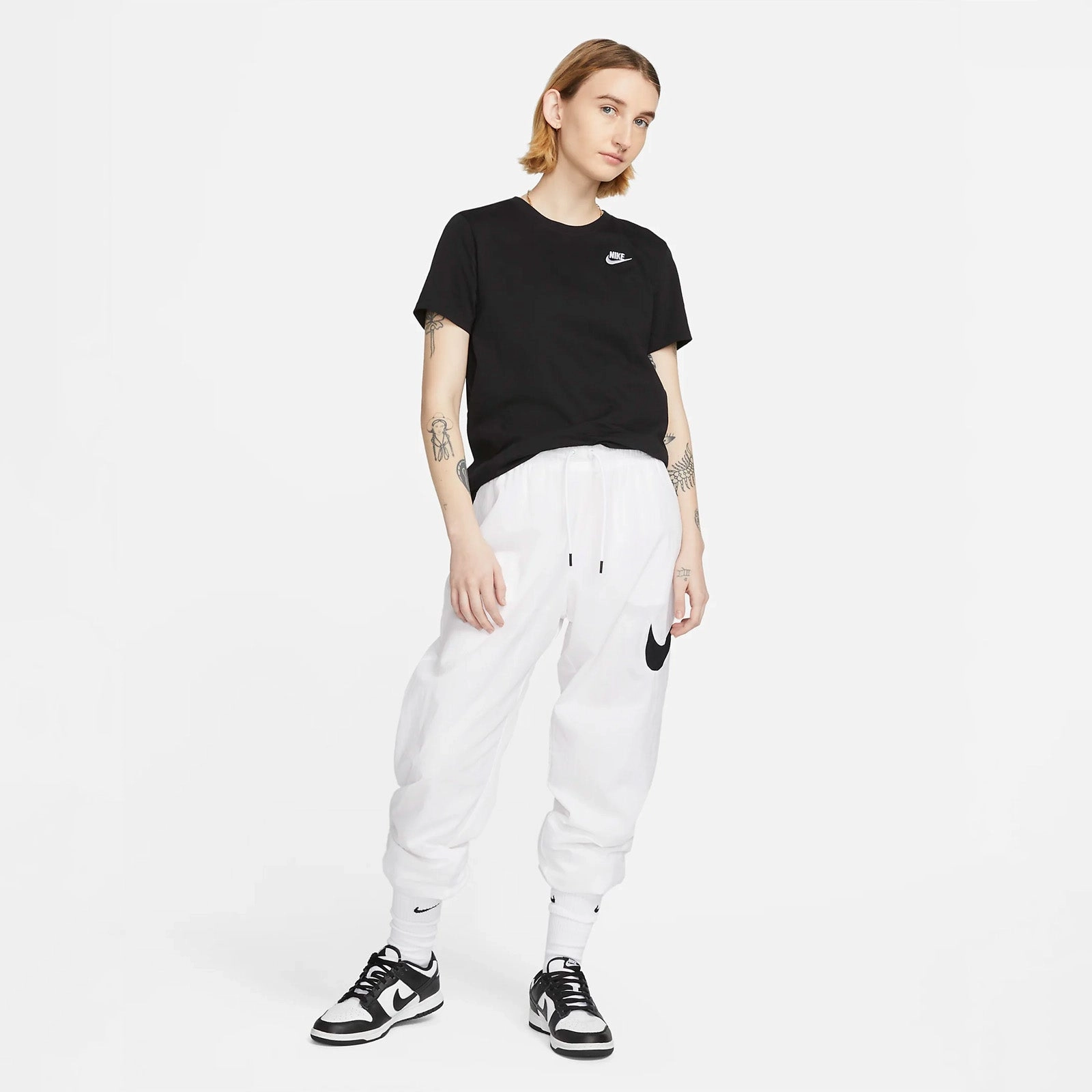 Seamless Edges Womens Nike Sportswear Essentials T-Shirt 'Black' Crisp Layer