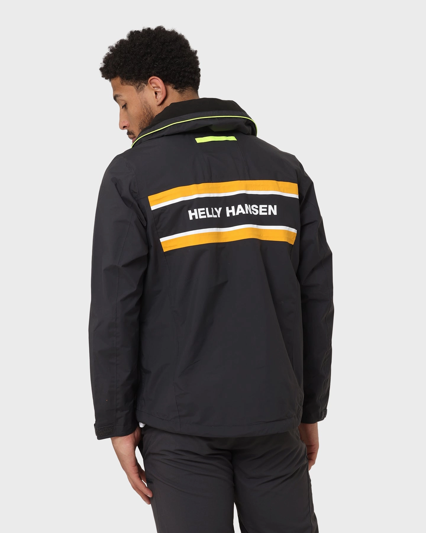 Helly Hansen Saltholm Jacket Ebony Secure Zip Pockets