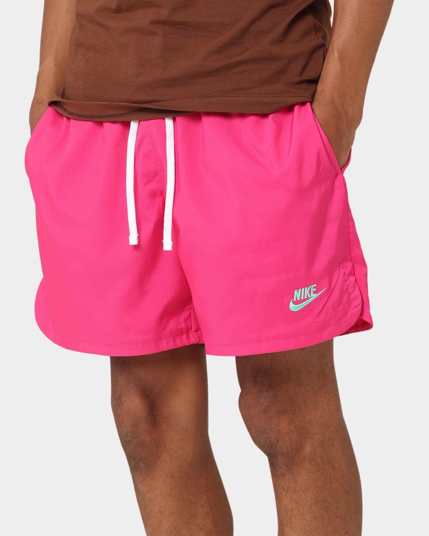 Nike Club Woven Lined Flow Shorts Active Pink Shock Dispersing Architecture Athletic Cut