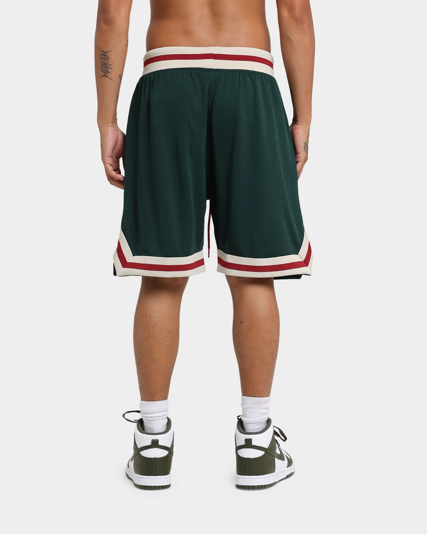 stretchy fabric New Era Las Vegas Raiders Mesh Shorts Dark Green