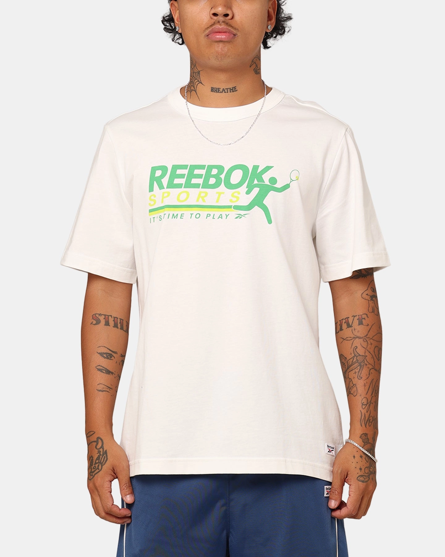 Reebok Court Sport Graphic T-Shirt Vintage White Simple and Chic