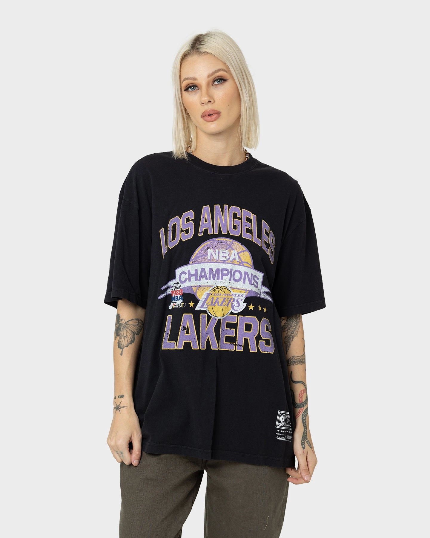 Casual Wearable Mitchell & Ness Los Angeles Lakers Team History Vintage T-Shirt Faded Black