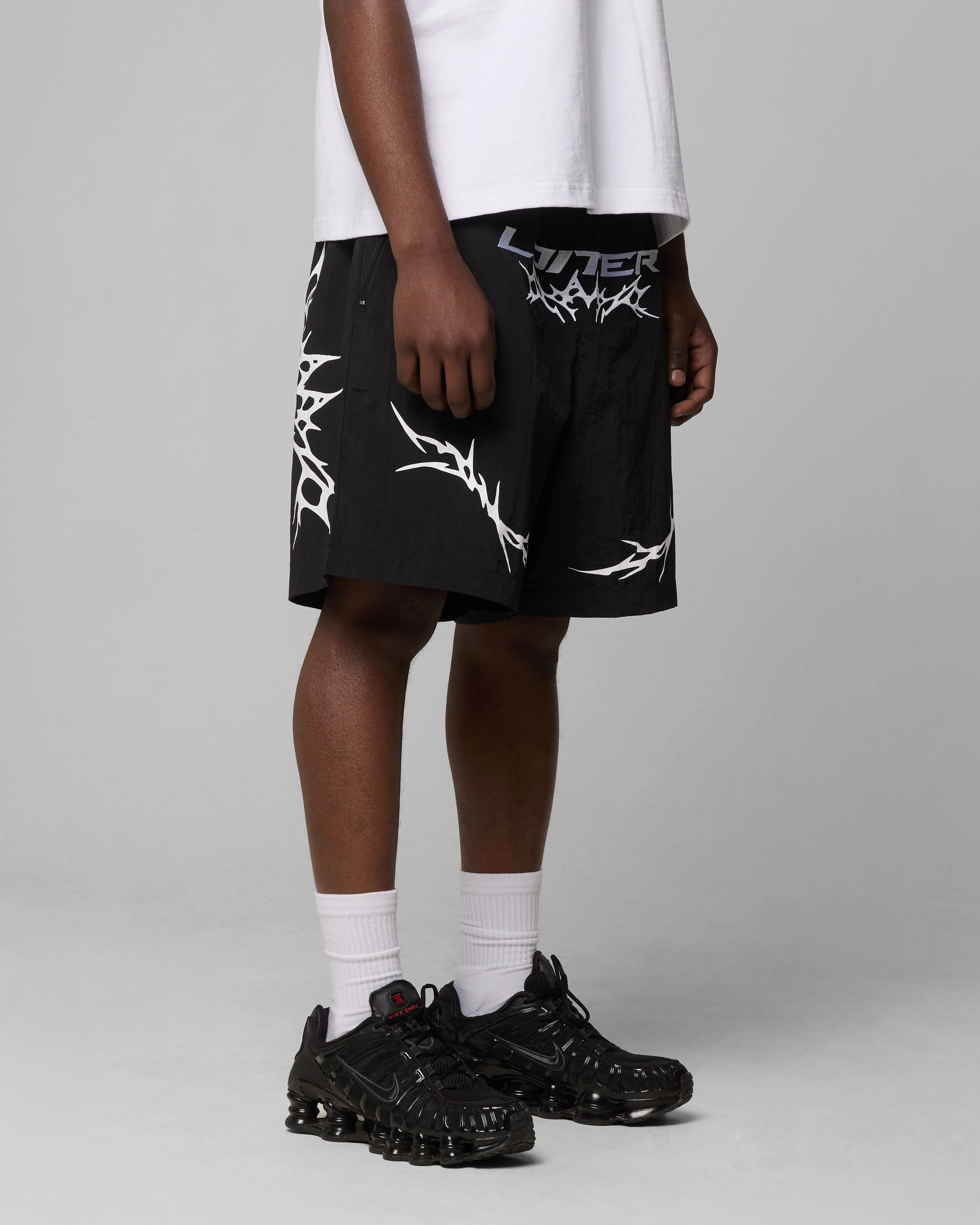 On Trend education industry Loiter Cyber Walk Shorts Black