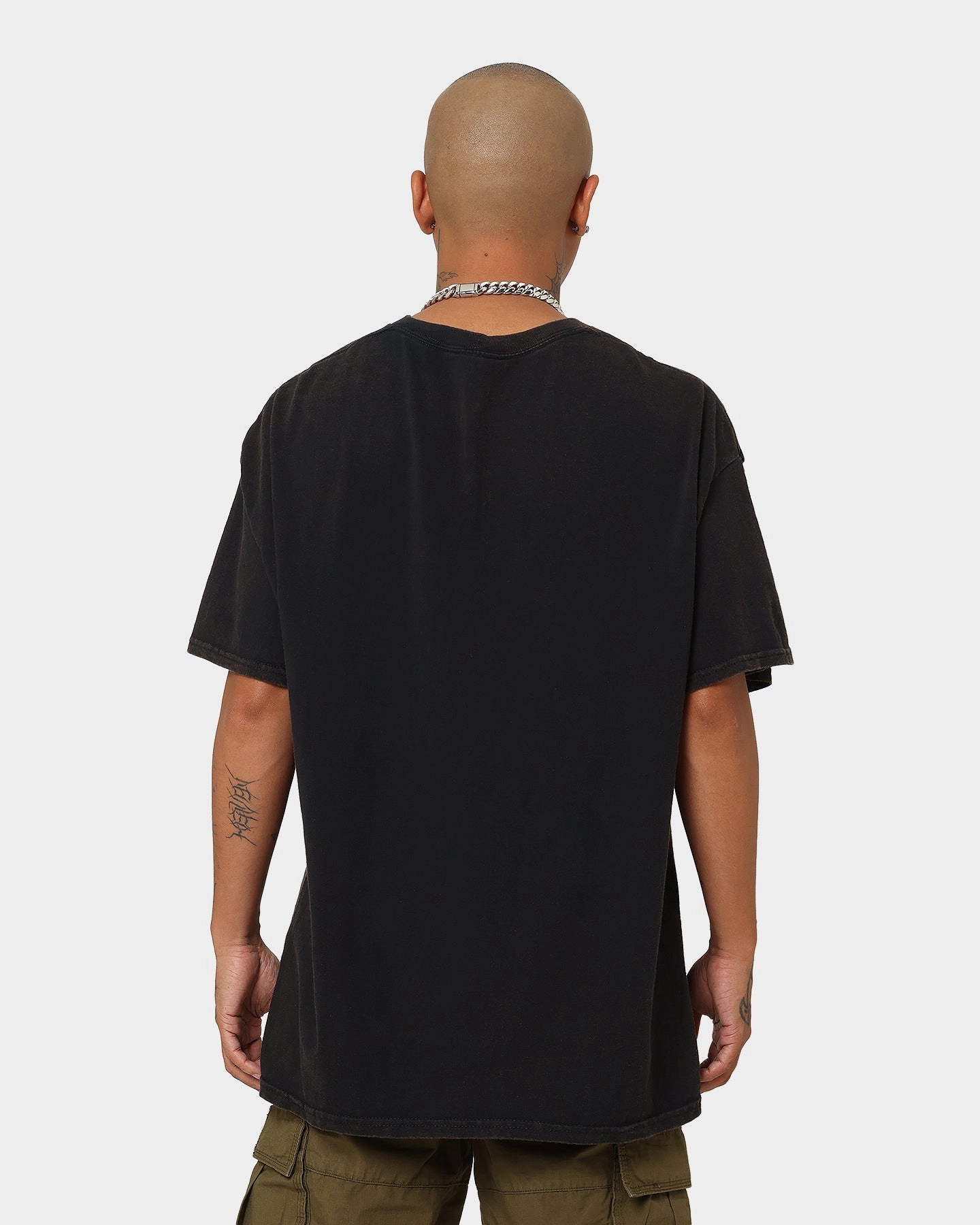 Relaxed Everyday Wear Goat Crew X Stranger Things Eddie Vintage T-Shirt Black Wash