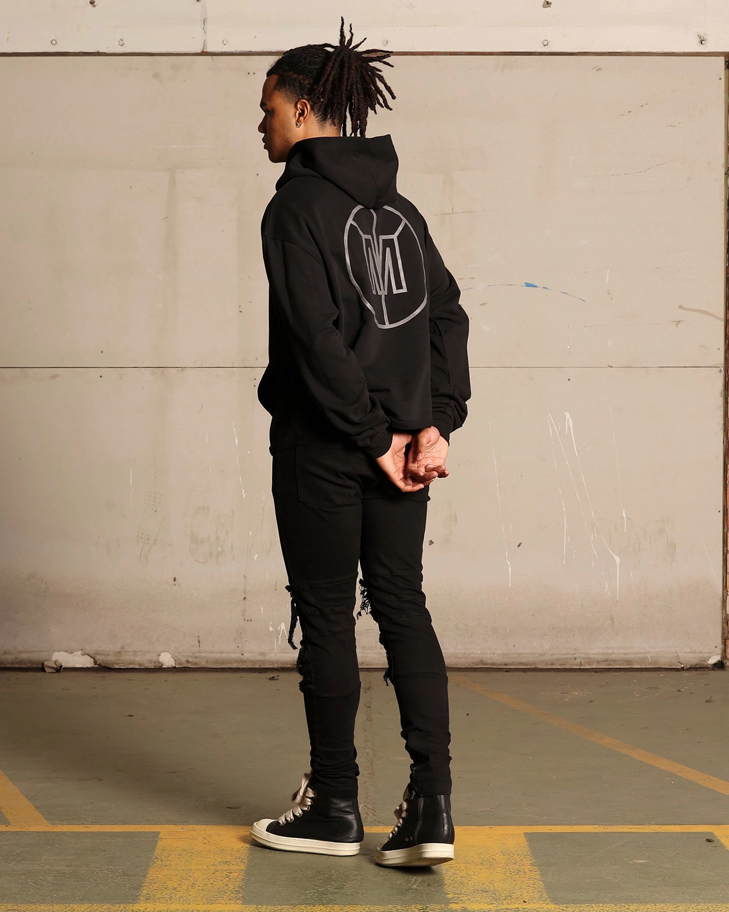 Saint Morta Monogram Boxy Hoodie Black Stand Tie