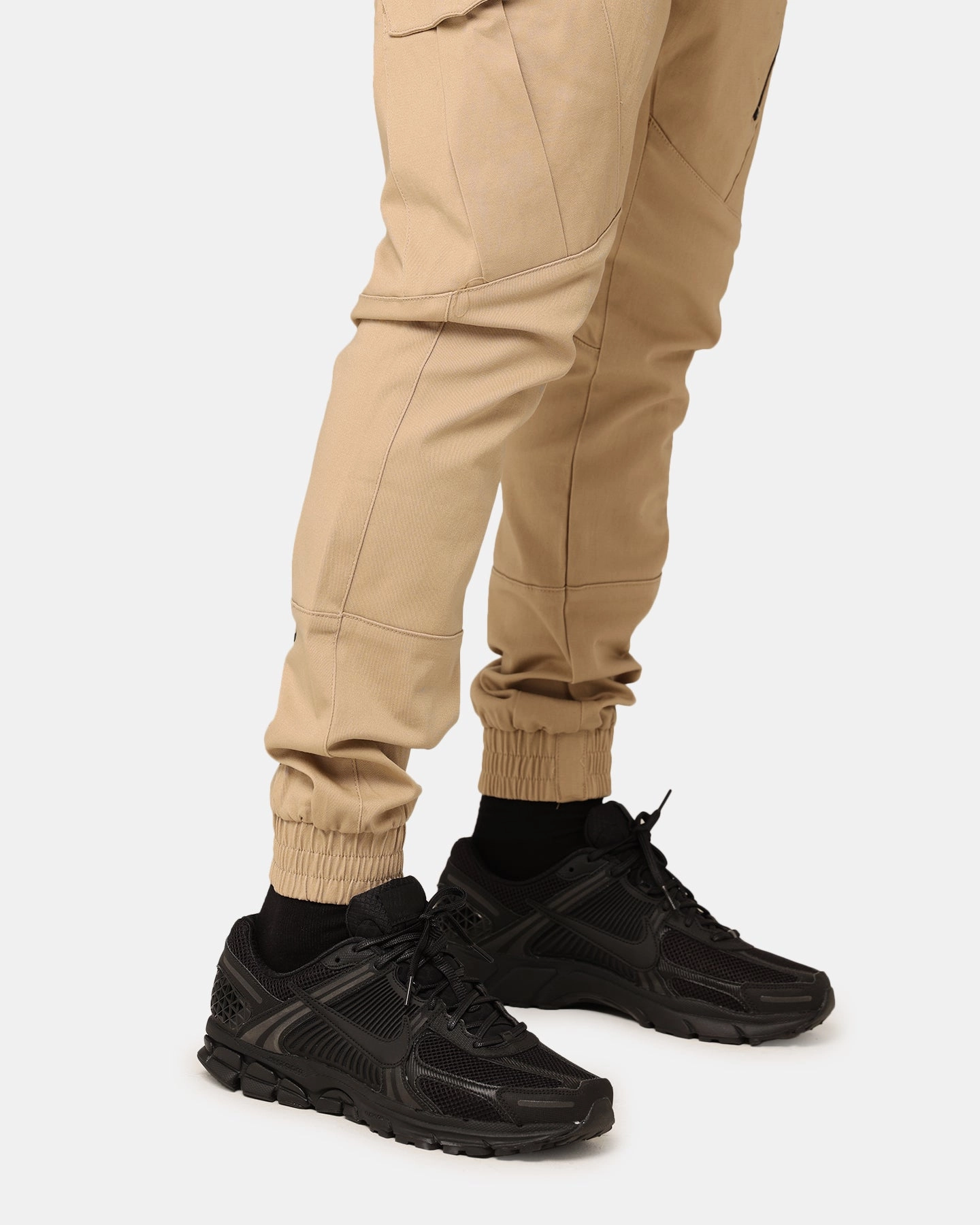 Carr?? Evolution Cargo Joggers Stone/Black LowProfileTopstitching