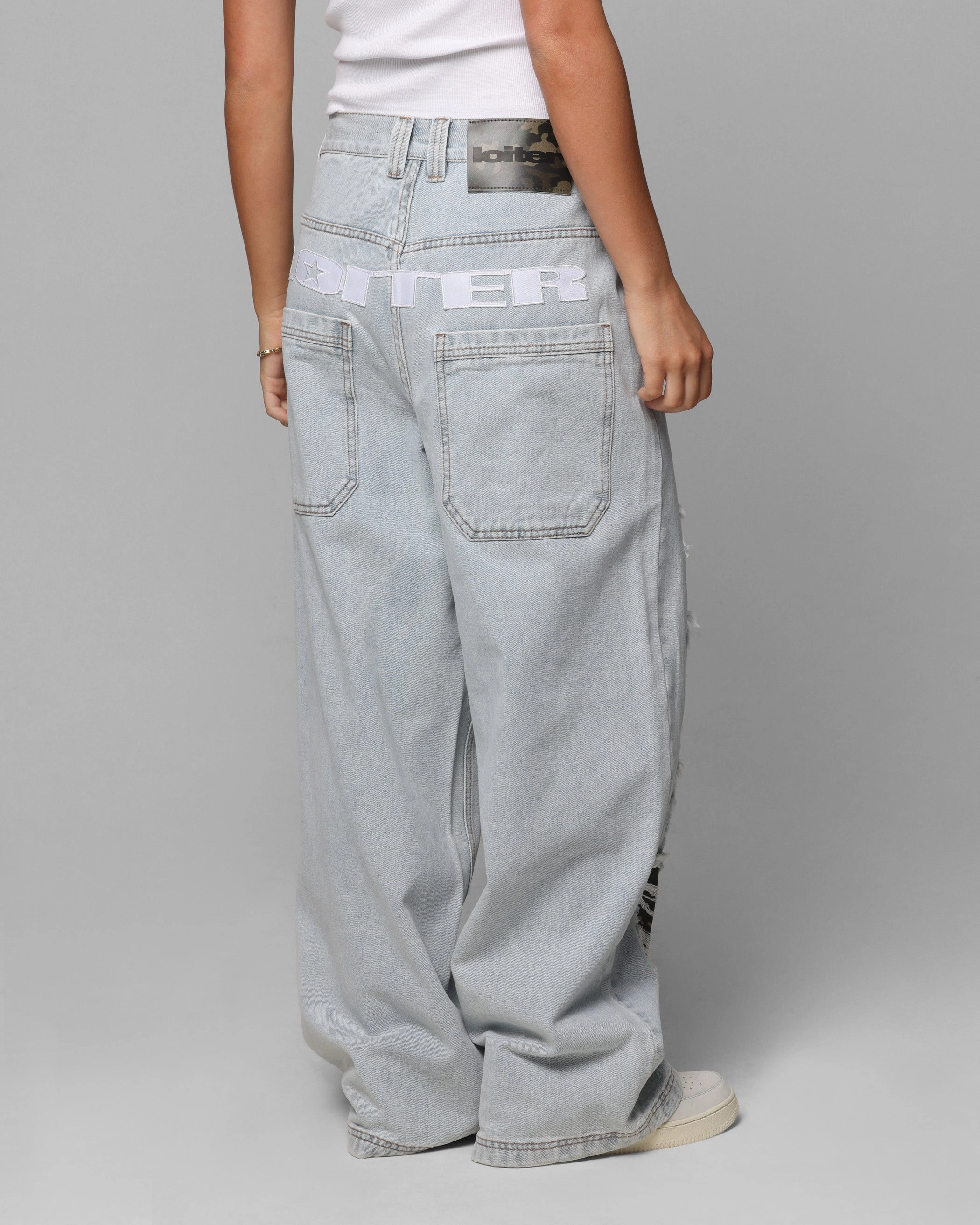 Cool Essential Essential Look Loiter Collateral Distressed Jeans Denim Camo