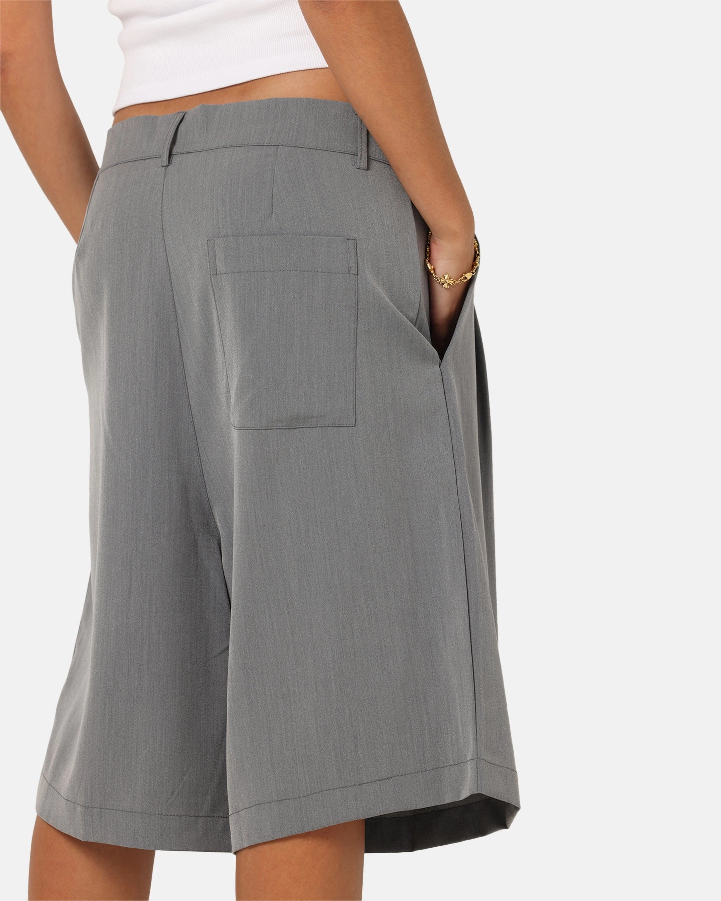 Sun Protection XXIII Baggy Pleated Shorts Grey