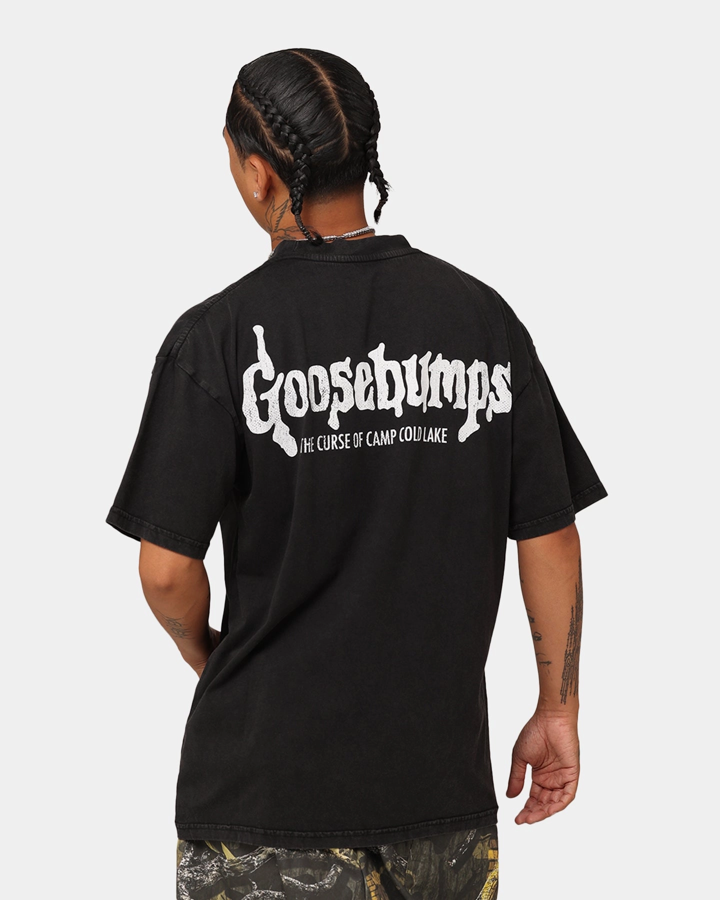 Simple Chic Street Style Trend American Thrift X Goosebumps Cold Lake Vintage T-Shirt Black Wash