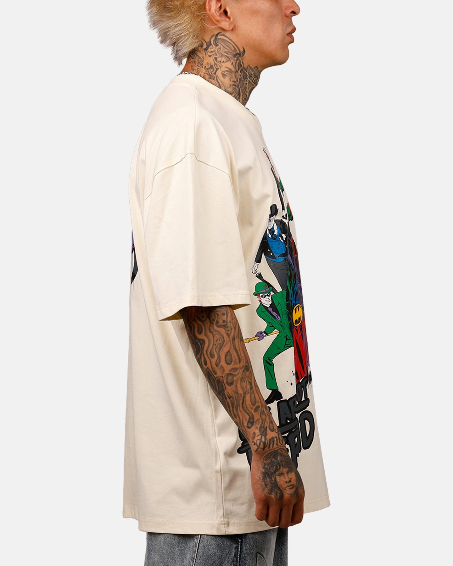 Reinforced Hemline Trendy Vibe Freeze Max DC Batman We Are Not Afraid 'Troublemakers' T-Shirt Eggshell
