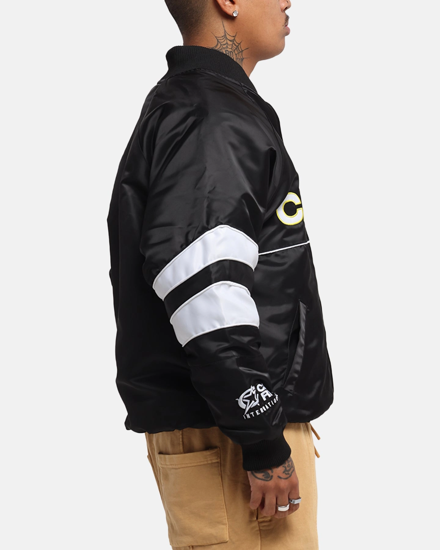 Carre Rally Panelled Bomber Jacket Black suitable for winter sports Round-neck