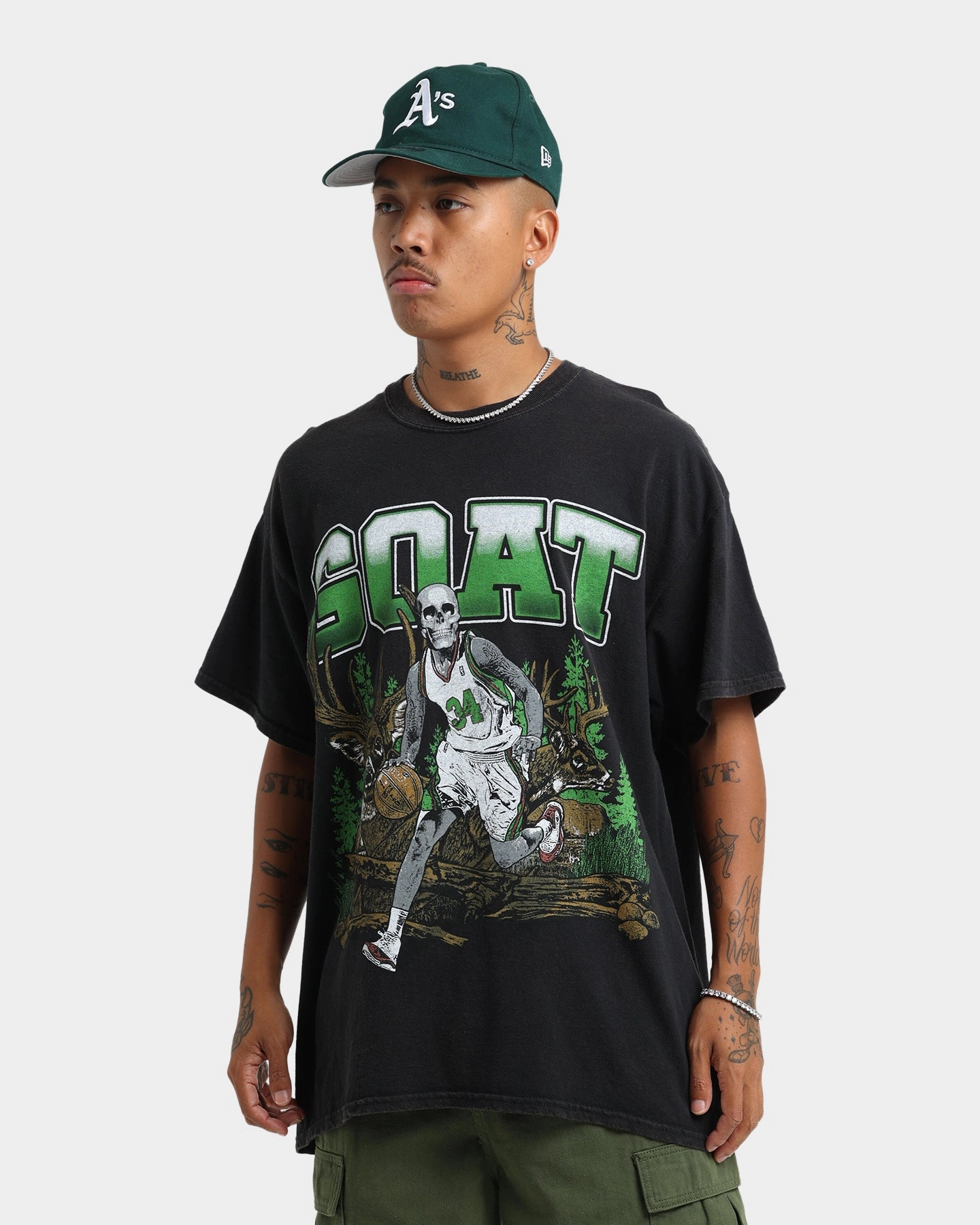 Premium Material Bold and Comfortable Goat Crew Buck Hunter Vintage T-Shirt Black Wash