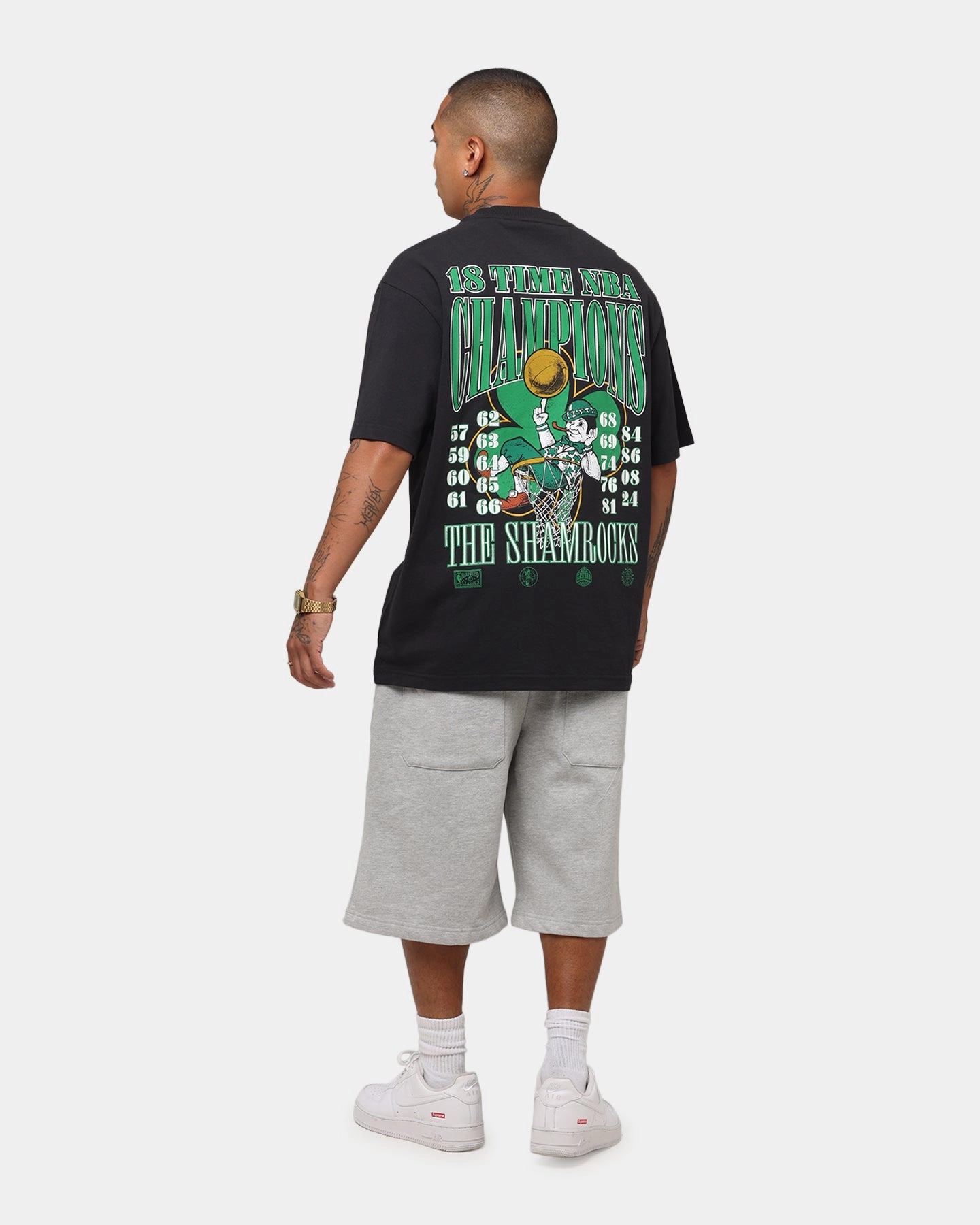 Biodegradable Textile Retro Style Mitchell & Ness Boston Celtics 18-Time NBA Champions T-Shirt Faded Black