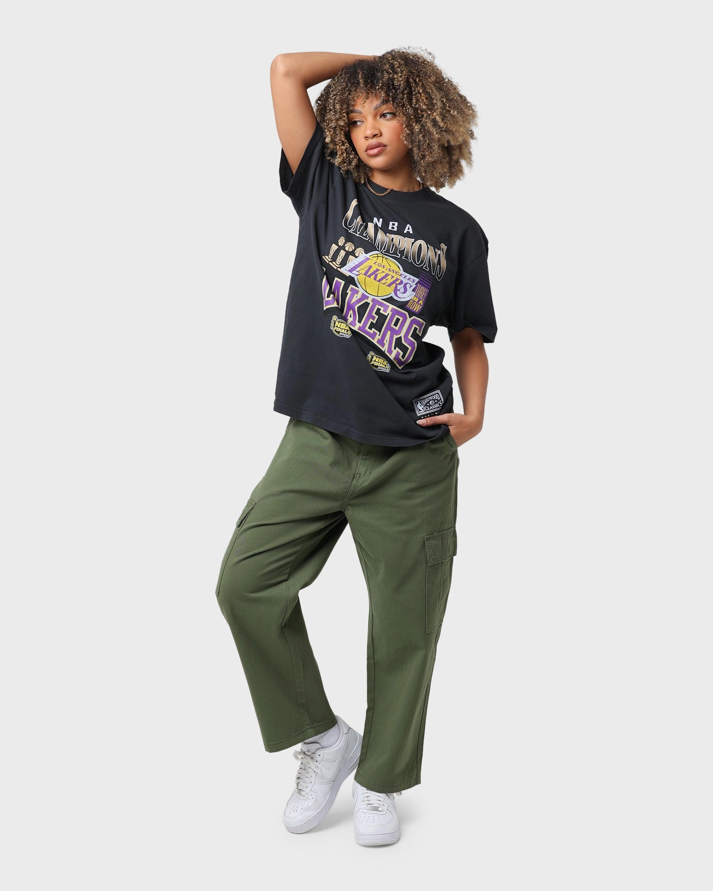 Mitchell & Ness Los Angeles Lakers Champs Short Sleeve T-Shirt Black Low Profile Collar Moisture wicking