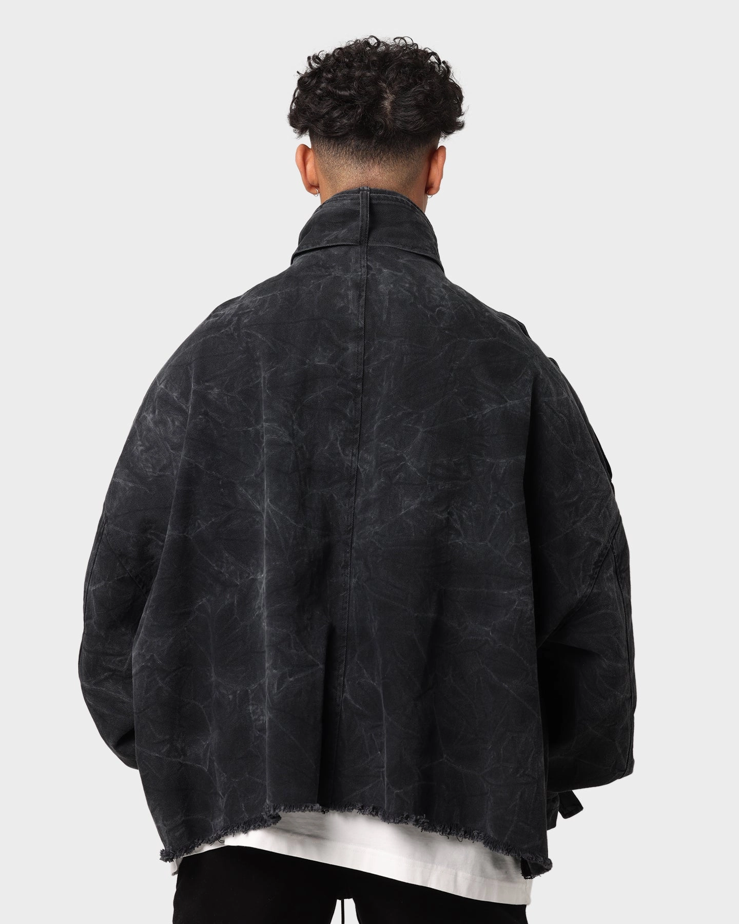 EN ES Division Cargo Jacket Black Example
