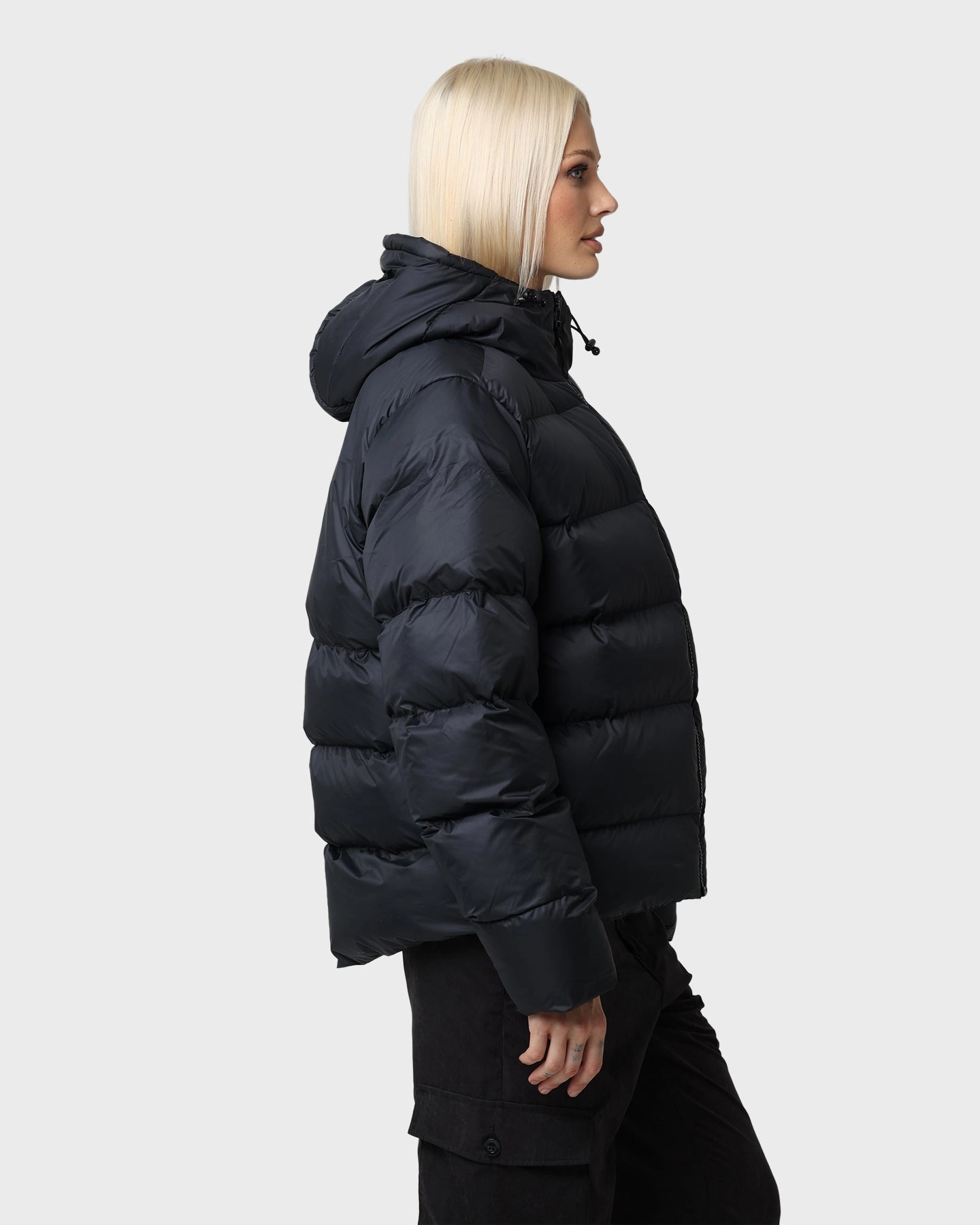 Helly Hansen Active Puffy Jacket 990 Black Slim Tailored MagneticClosure