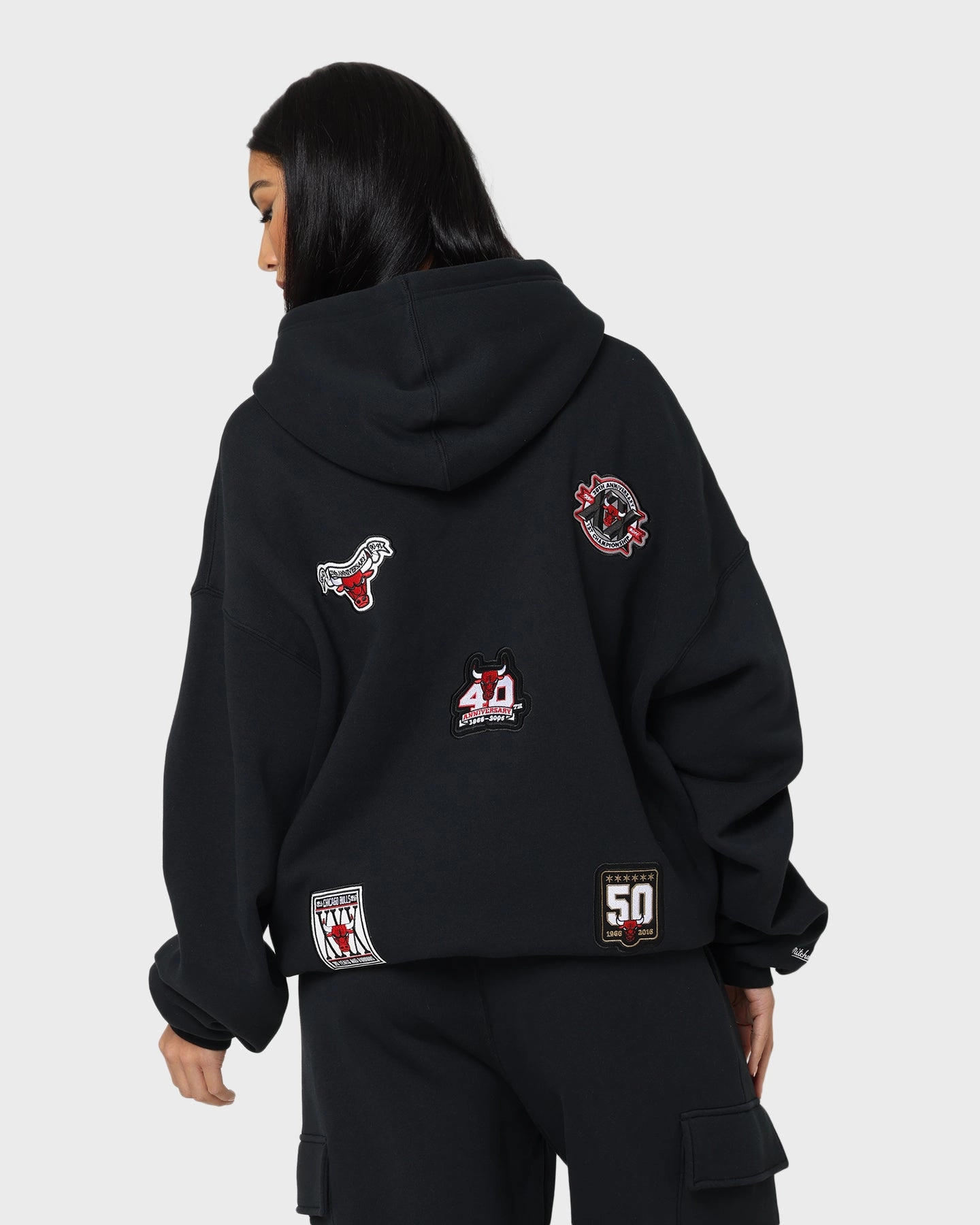 Mitchell & Ness Chicago Bulls Anniversary Hoodie Faded Black Excellence Office Comfort