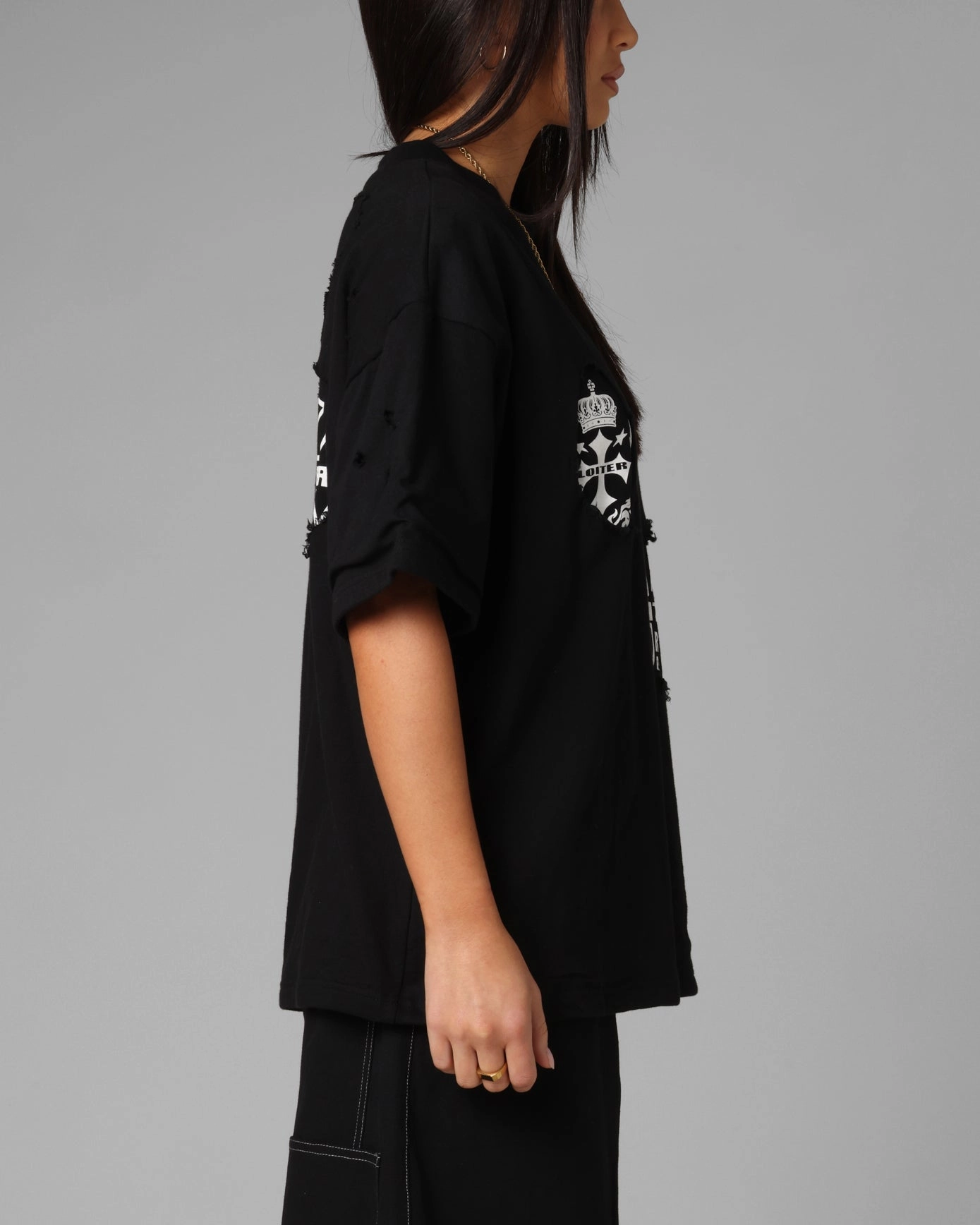 Loiter Destruction T-Shirt Black Wash Breathable Look