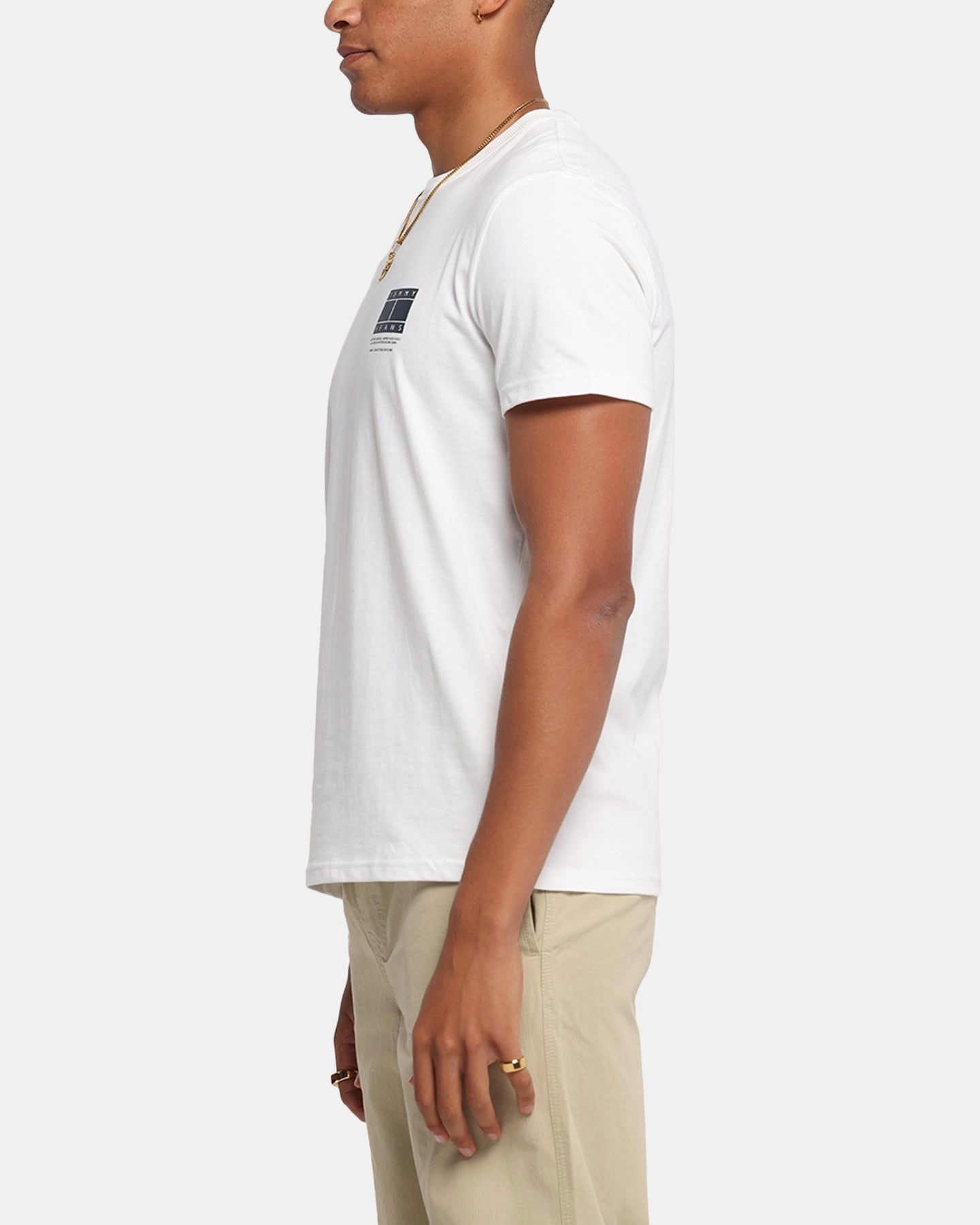 PocketDetail Comfort Apparel Tommy Jeans Regular DNA Graphic T-Shirt Ecru
