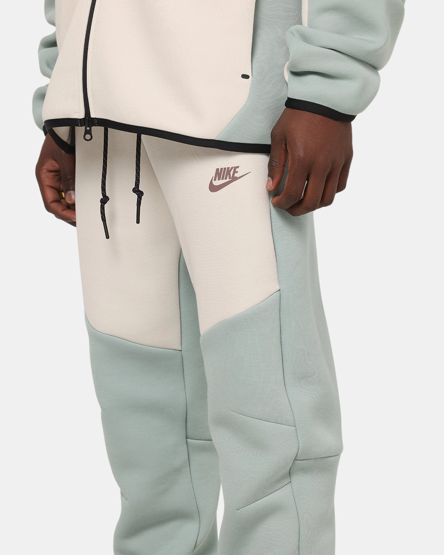 Nike Sportswear Tech Fleece Joggers Dusty Sage All-day Comfort Anti Pilling
