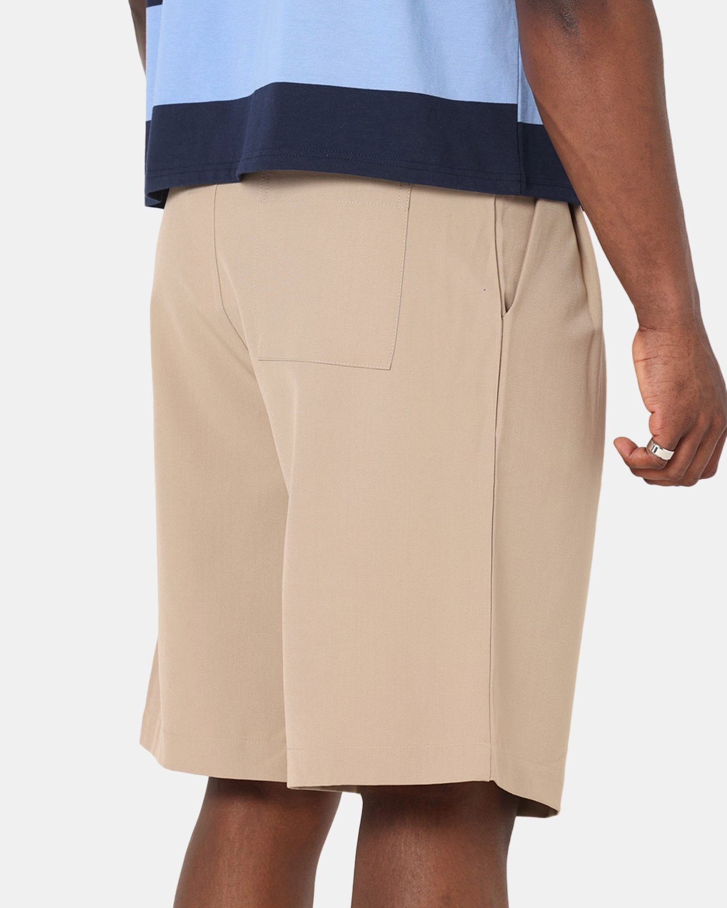 Stylish Outfit overalls XXIII Baggy Pleated Shorts Tan