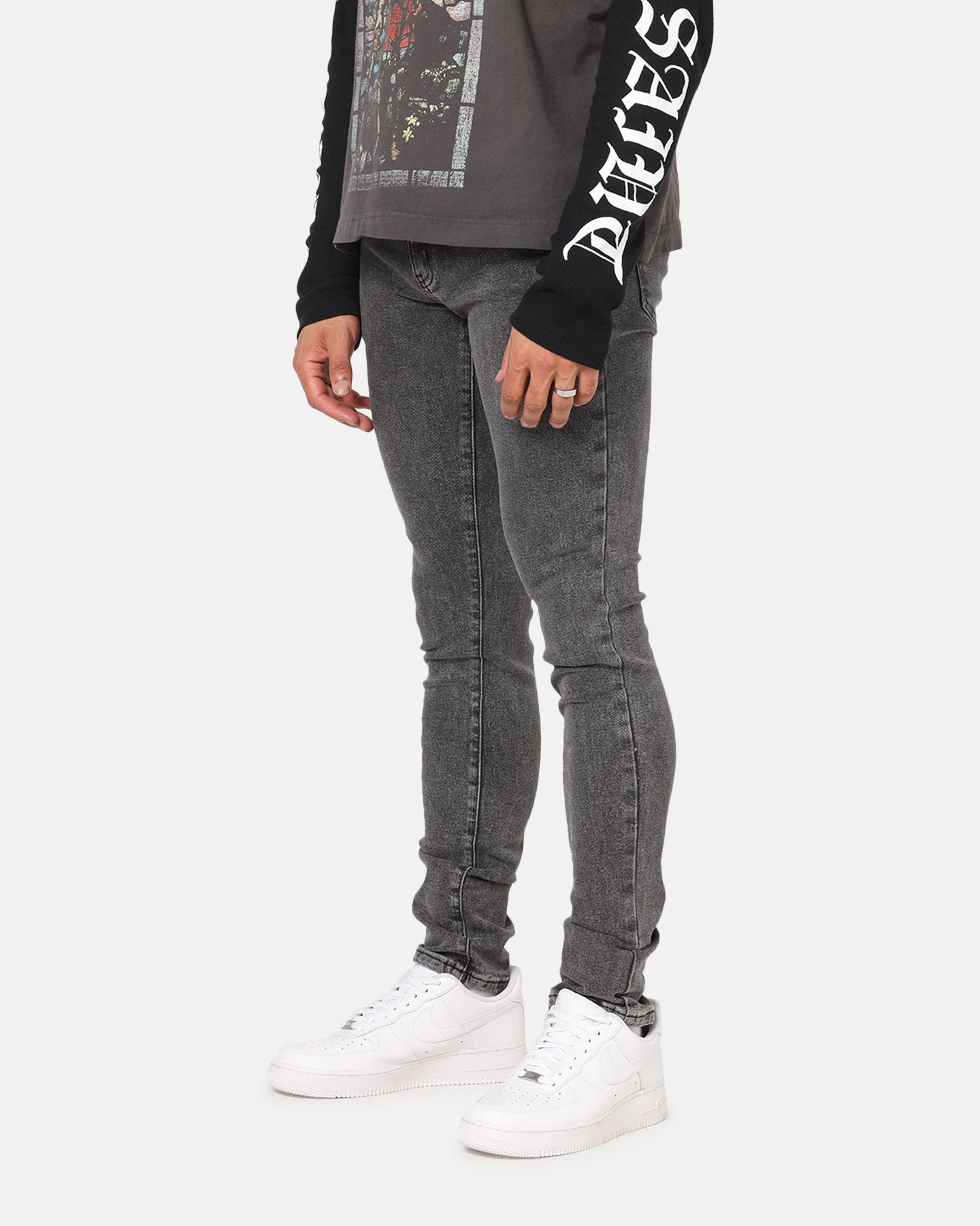 Reliable Outfit Saint Morta Dynasty Jeans Black Stonewash