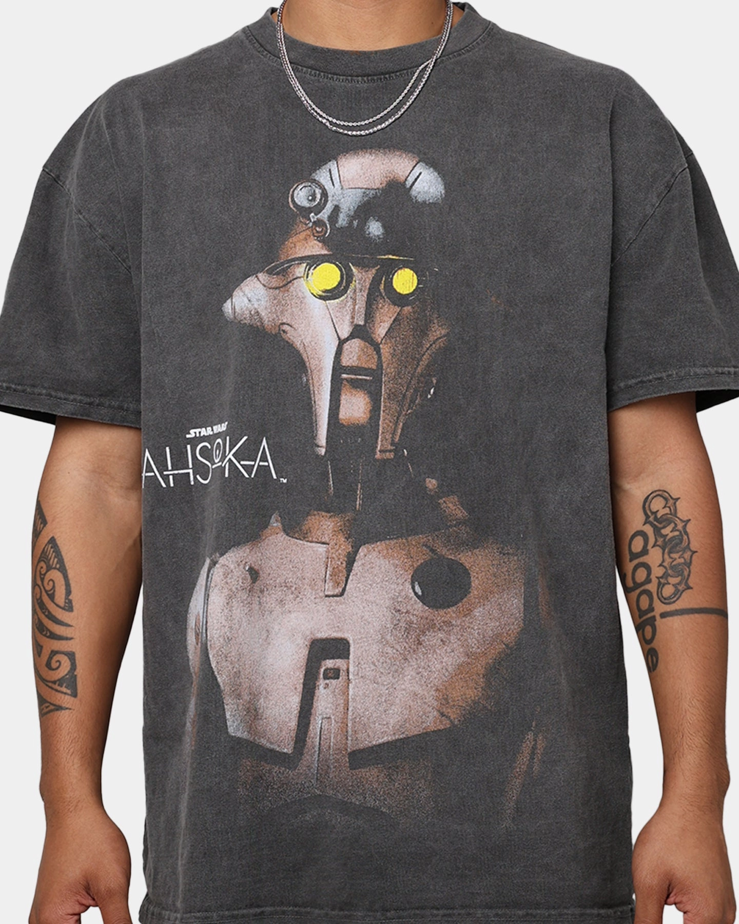 Star Wars Ahsoka Huyang Heavyweight T-Shirt Black Wash Essential Look