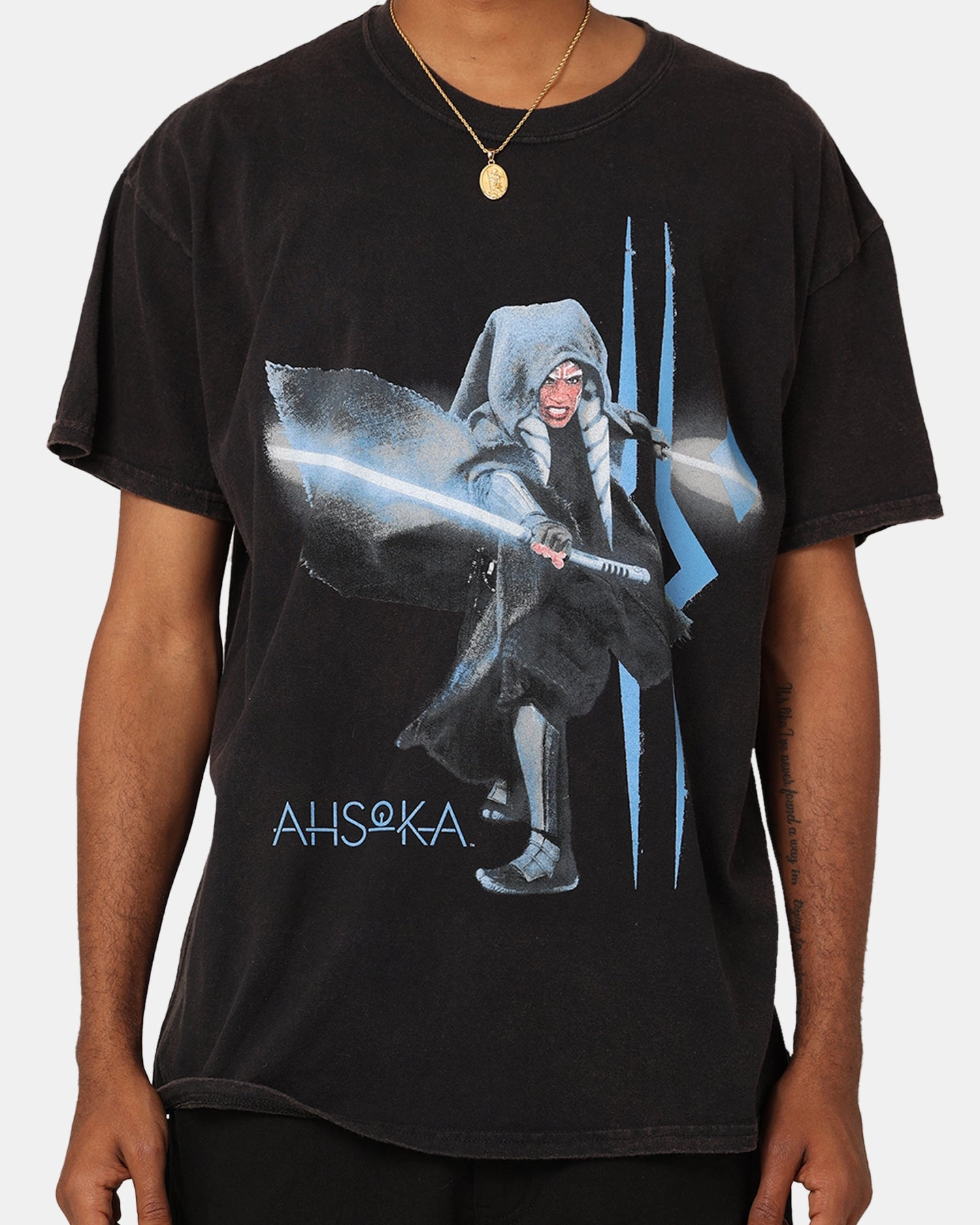 Boat Neck Minimalist Comfort Star Wars Ahsoka Vintage T-Shirt Black Wash