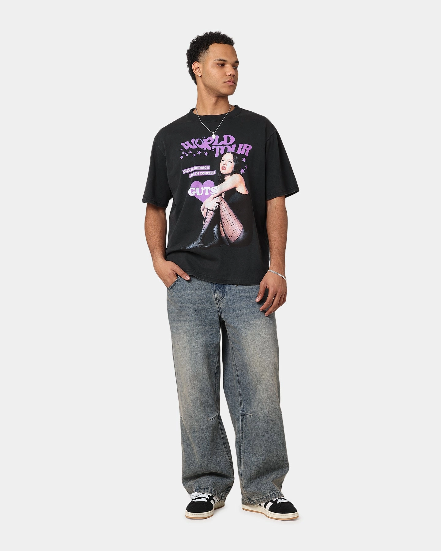 SeamlessConstruction AllWeatherComfort Bravado Olivia Rodrigo Guts T-Shirt Washed Black