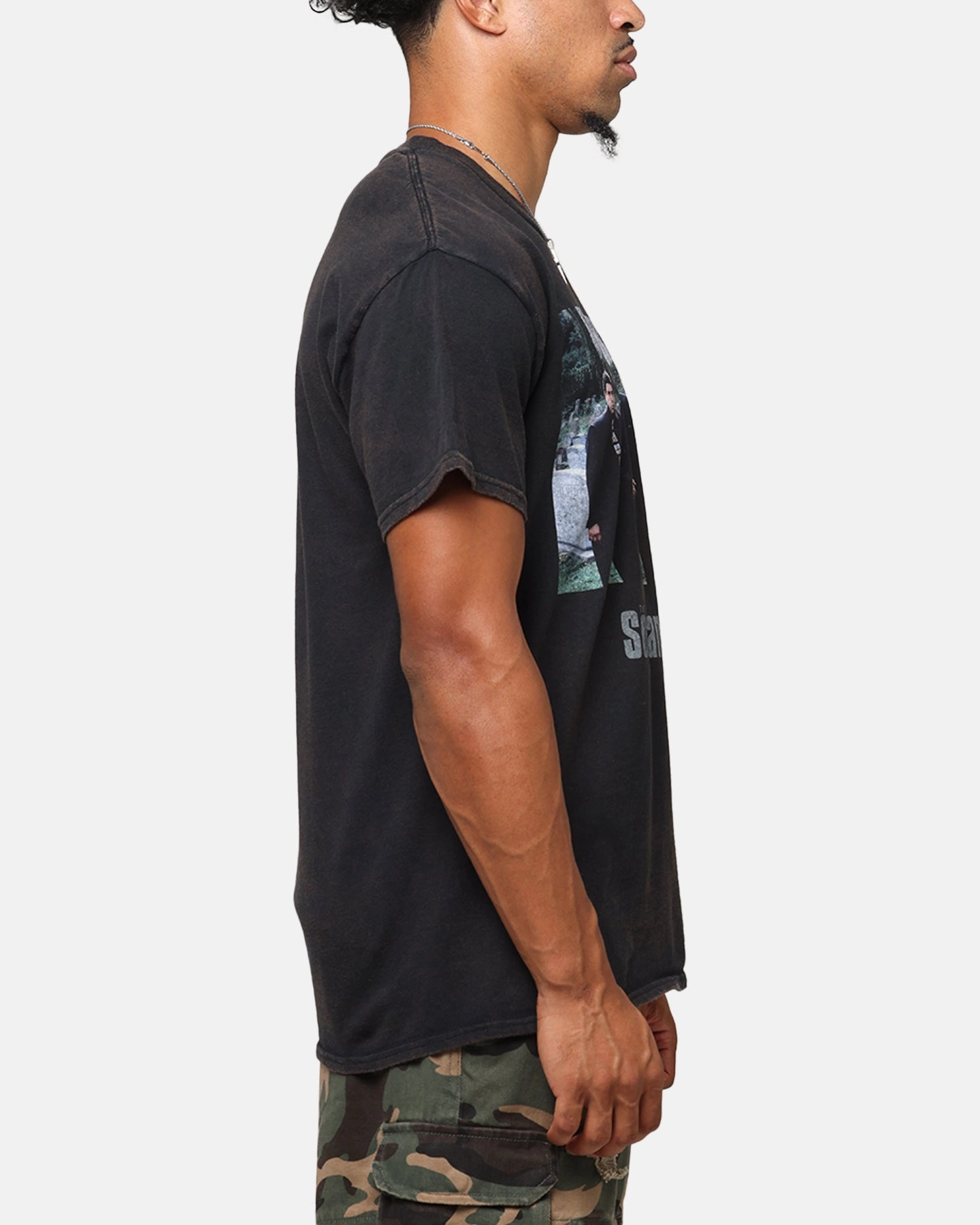 Easy to Style Tagless Neckline The Sopranos Family Portrait T-Shirt Black Vintage
