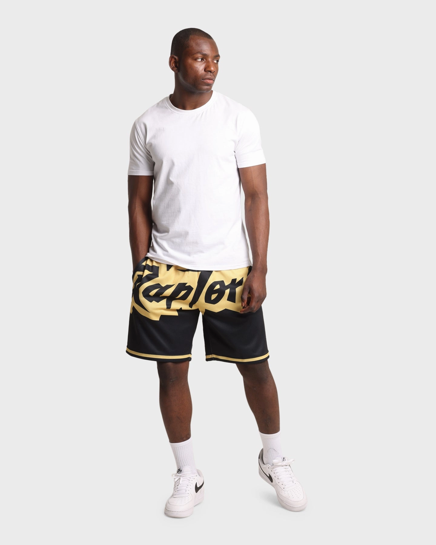 Mitchell & Ness Toronto Raptors Big Face Black Gold Shorts Black/Gold NoChafeFinish Outdoor Style