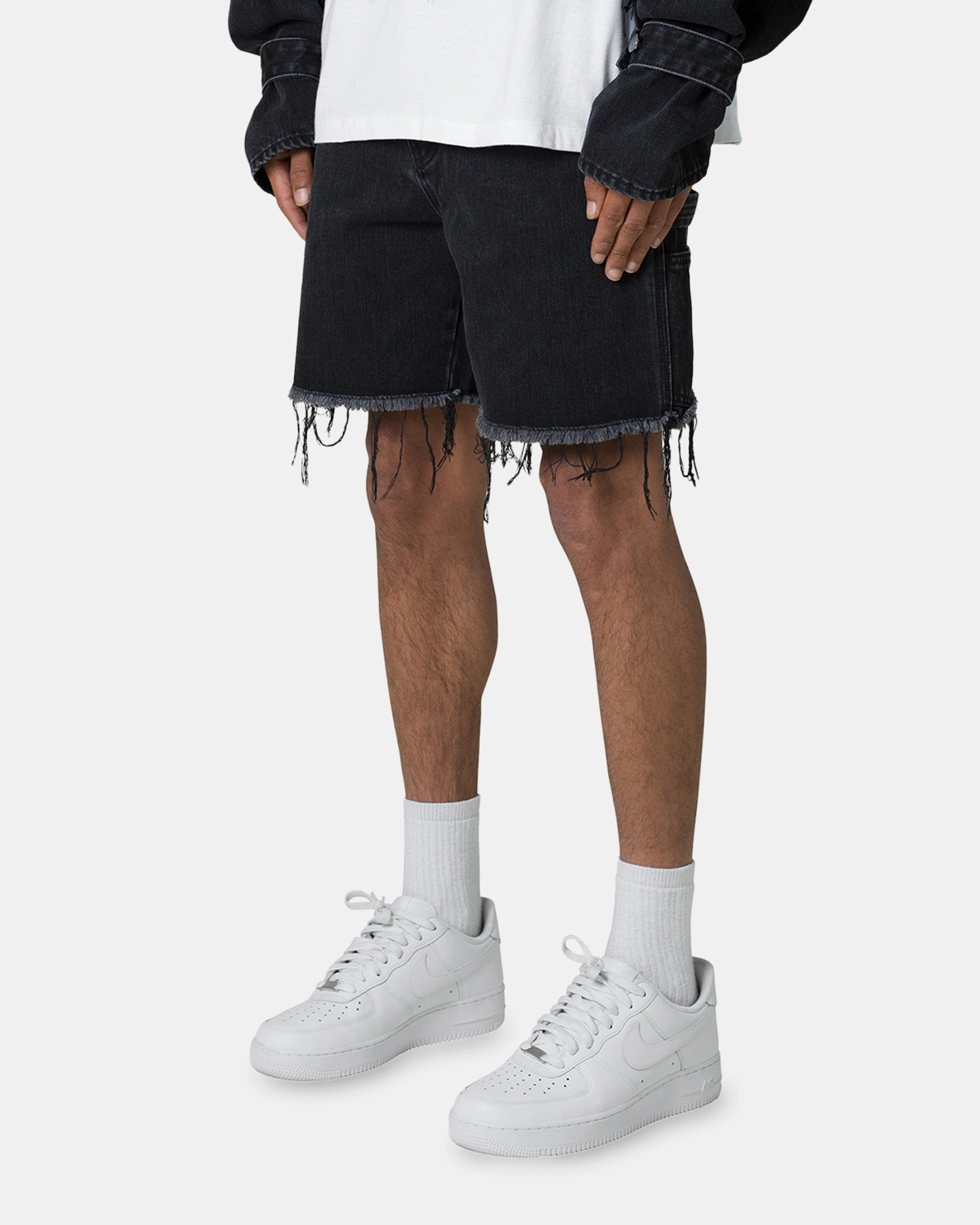 MNML Frayed Denim Shorts Washed Black Water resistant coating