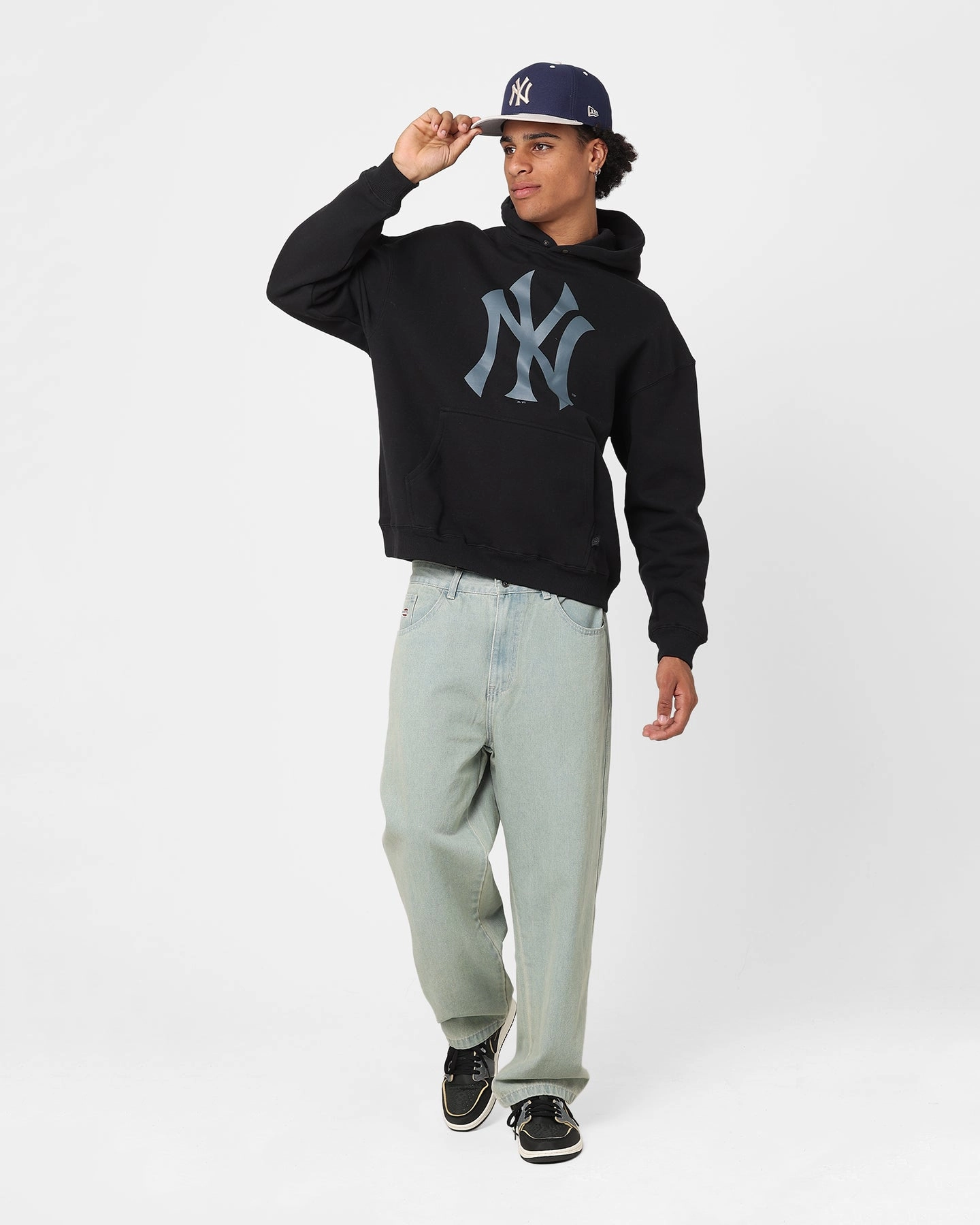 suitable for performance costumes Majestic Athletic New York Yankees Tonal Stark Hoodie Faded Black