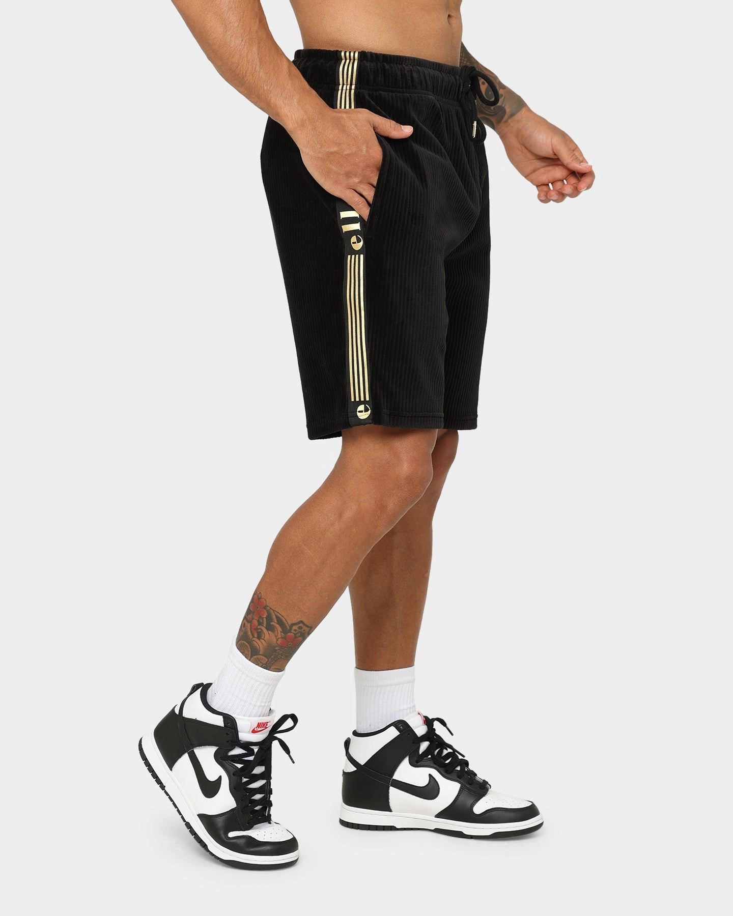 Ellesse Tomatro Shorts Black/Gold ReinforcedPockets Modern Design