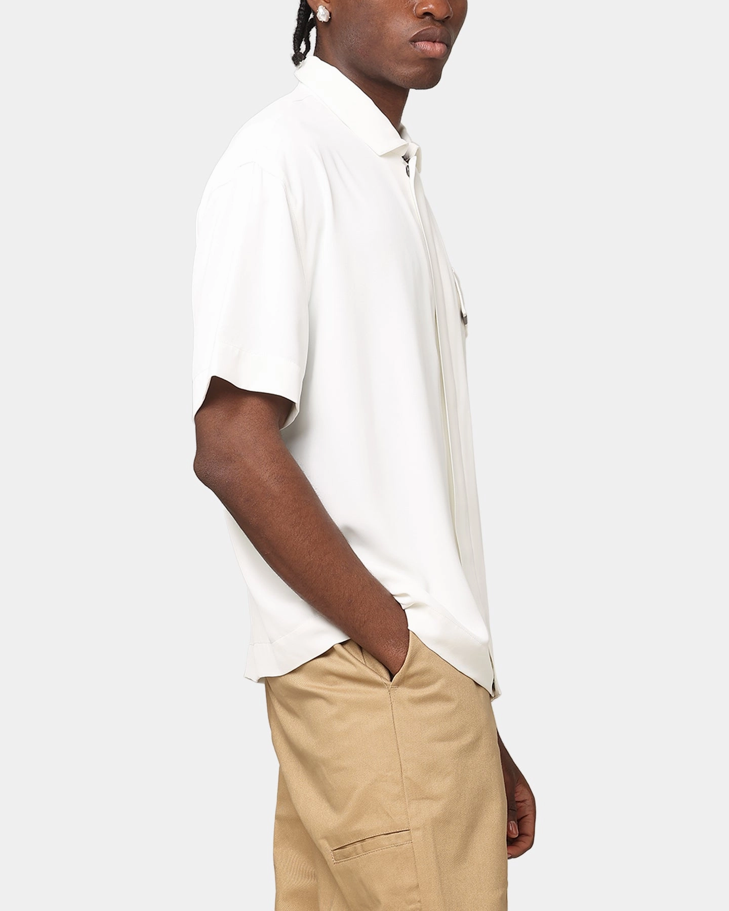 Trend-Driven Breathable Cotton Carr?? Exceptional Pocket Oversized Shirt Off White