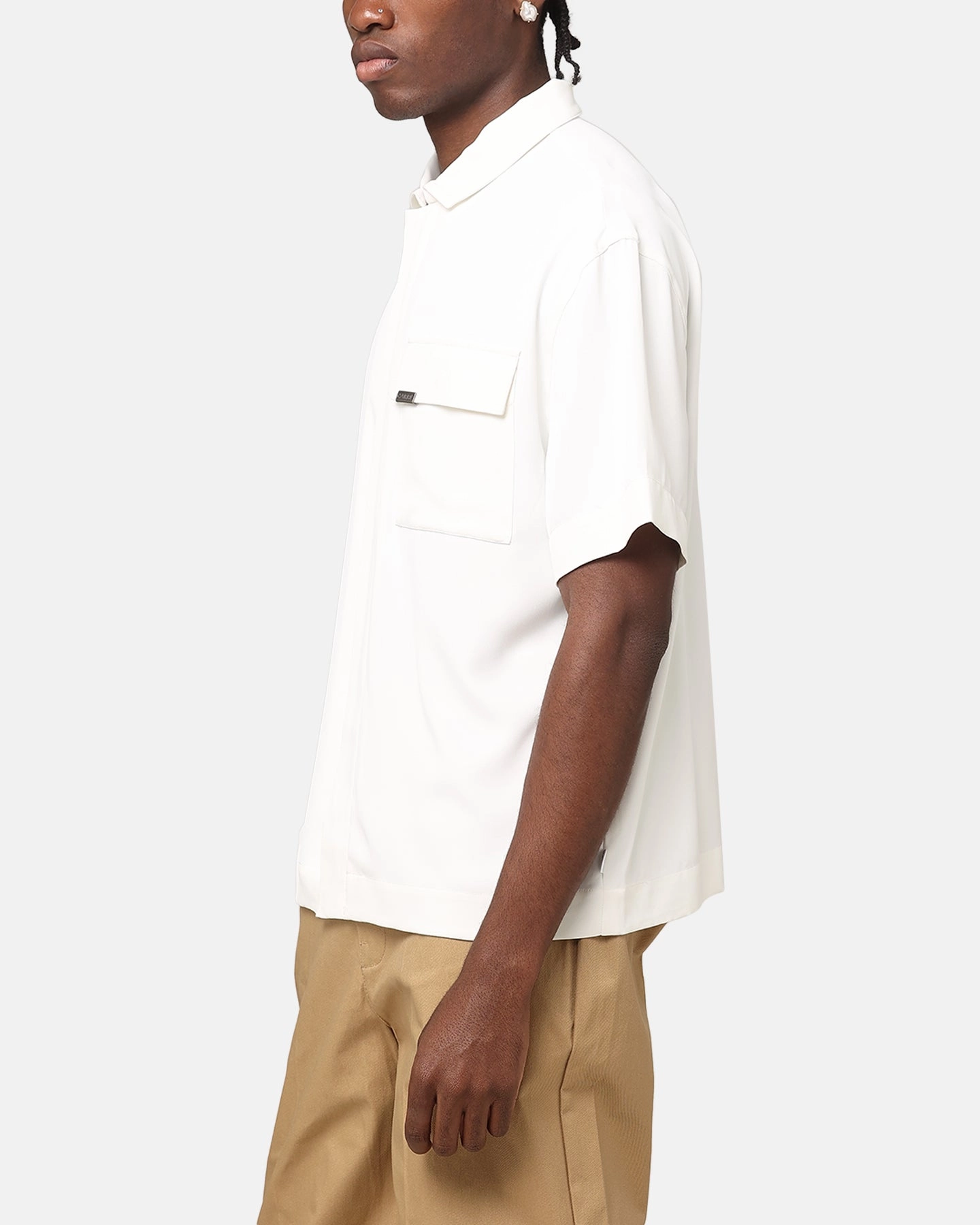 Must-Have Item Carr?? Exceptional Pocket Oversized Shirt Off White