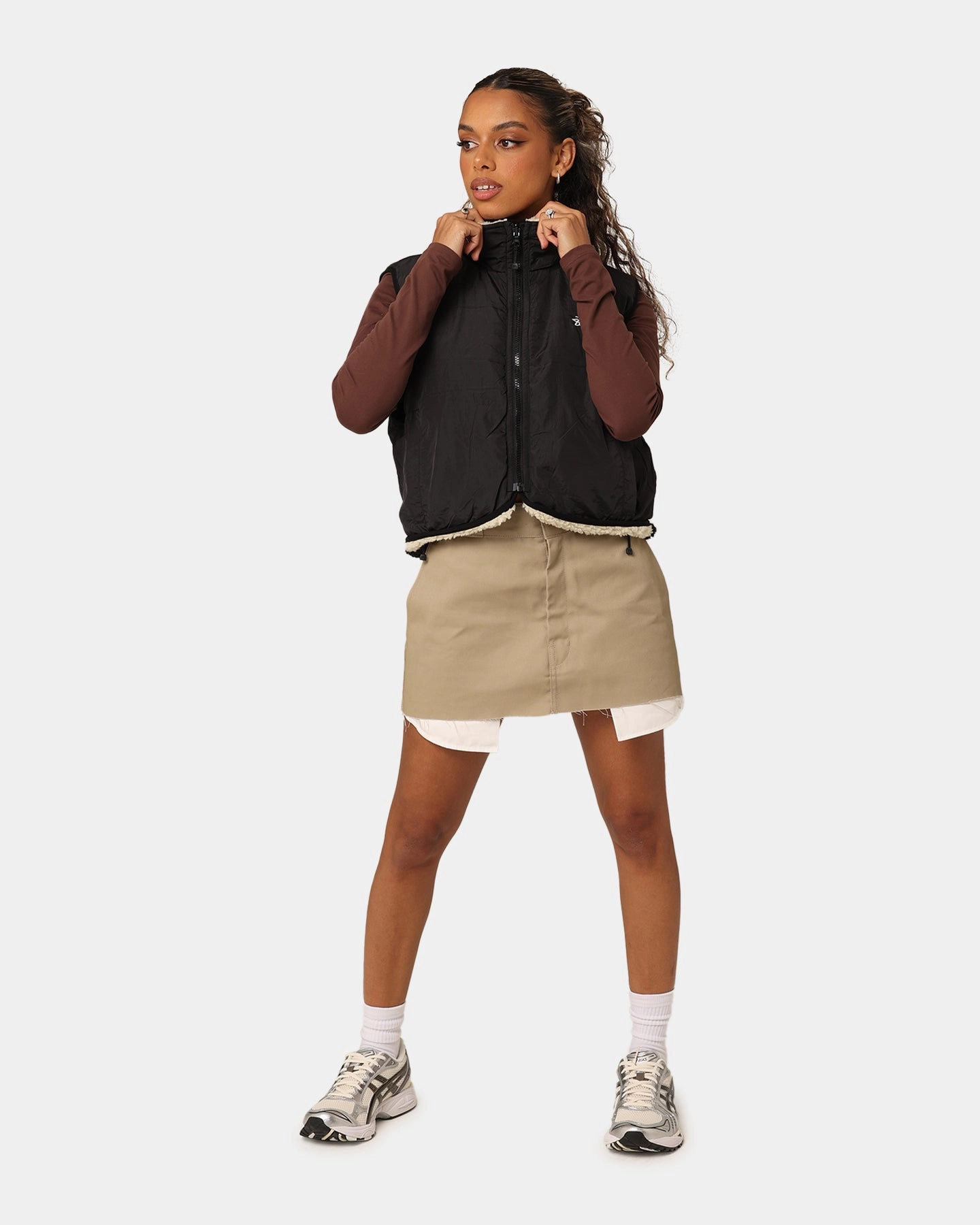 Stussy Women's 8 Ball Reversible Cropped Vest Black Eco-Friendly Fabric