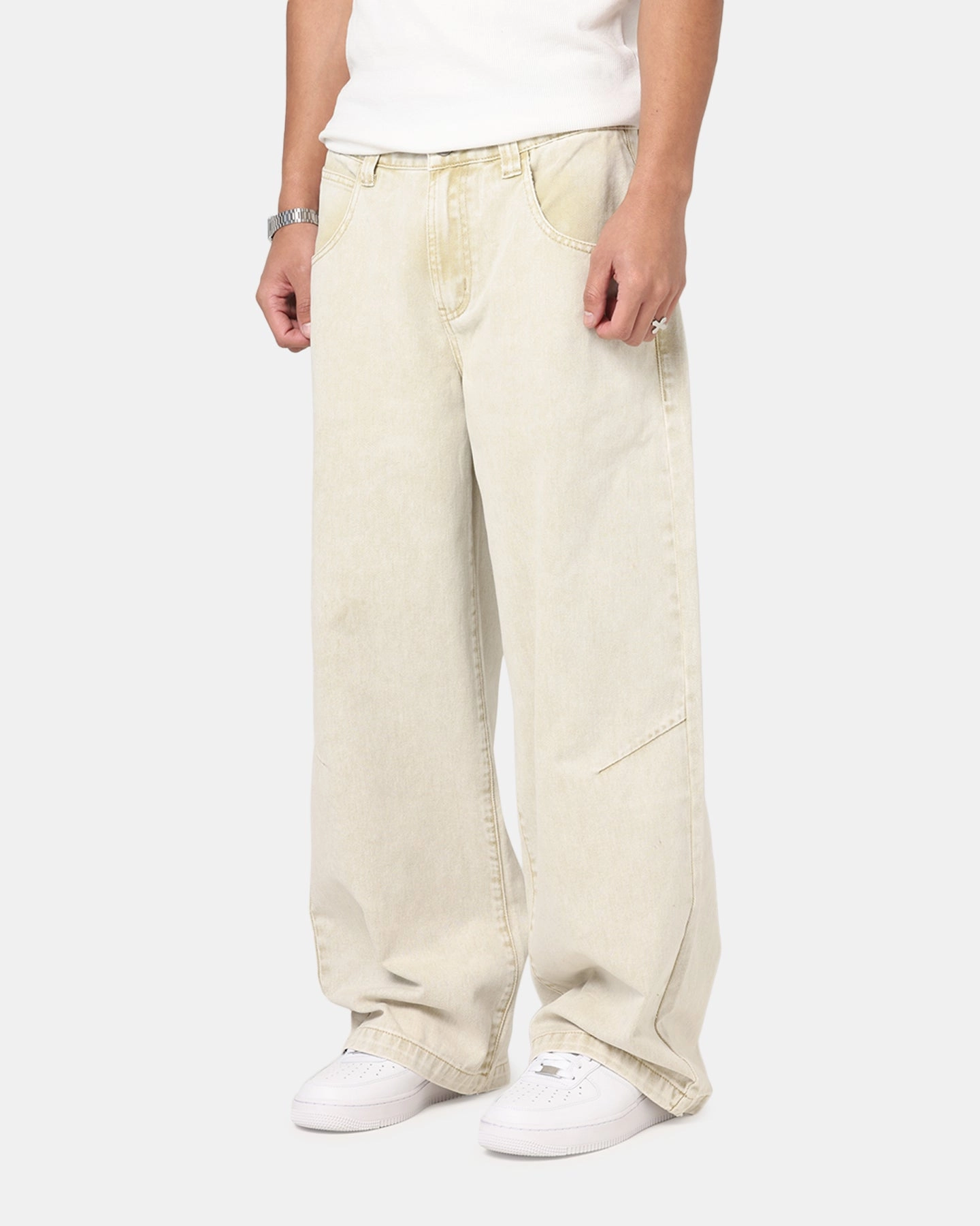 Festival Outfit Comfy Artist Vibe Standard Piece Saint Morta Amplus Jeans Dirty Blonde