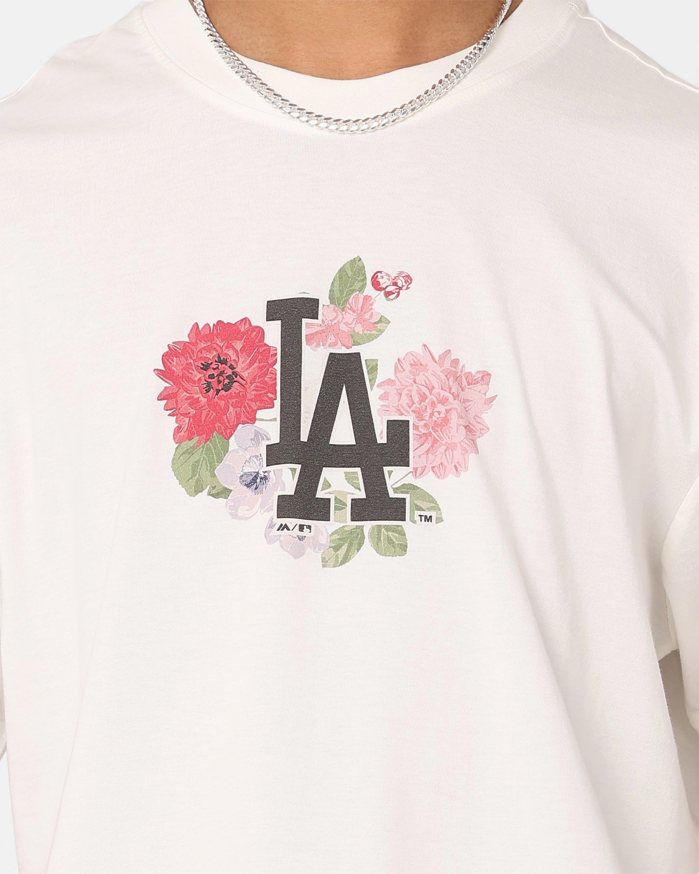 Majestic Athletic Los Angeles Dodgers Digi Floral Graphic T-Shirt Vintage White Minimalist Style